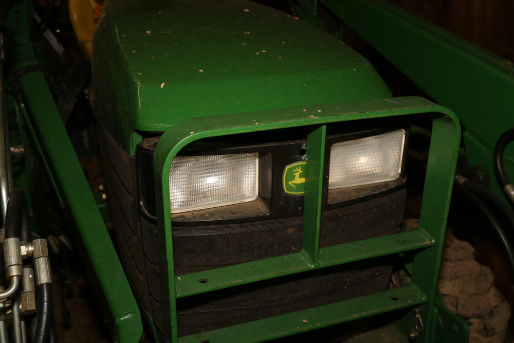 John Deere 4310 eHydro Tractor with 430 Loader Attachment