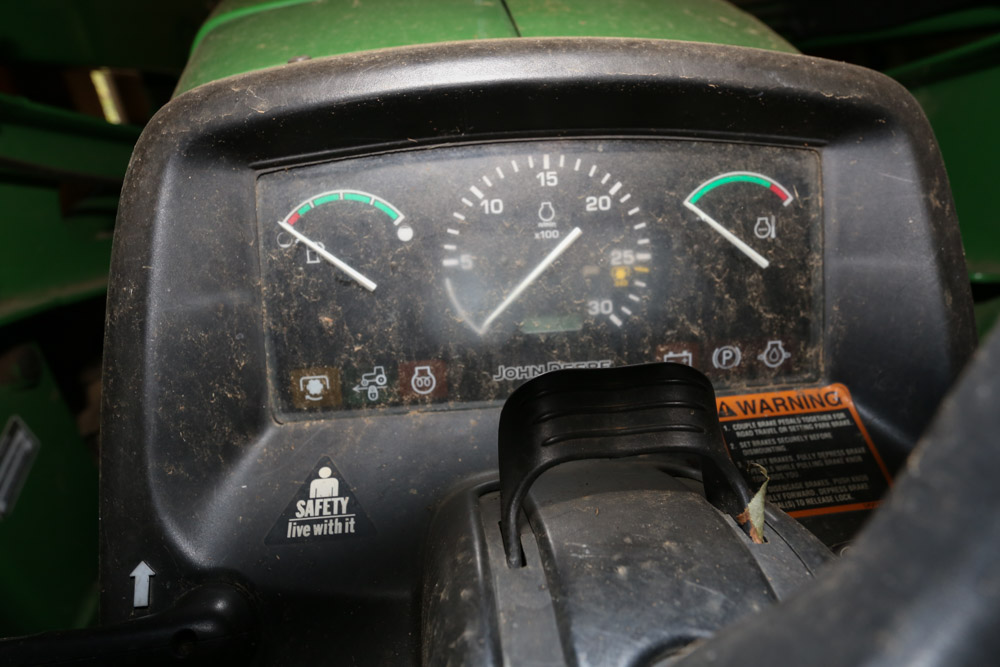 John Deere 4310 eHydro Tractor with 430 Loader Attachment