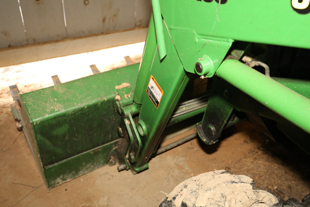 John Deere 4310 eHydro Tractor with 430 Loader Attachment