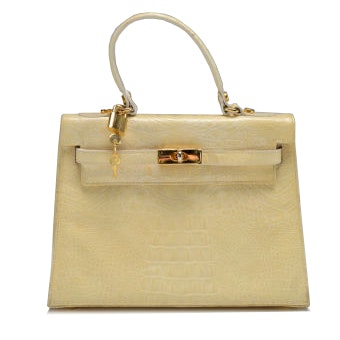 10 OF THE MOST ICONIC HANDBAGS OF ALL TIME