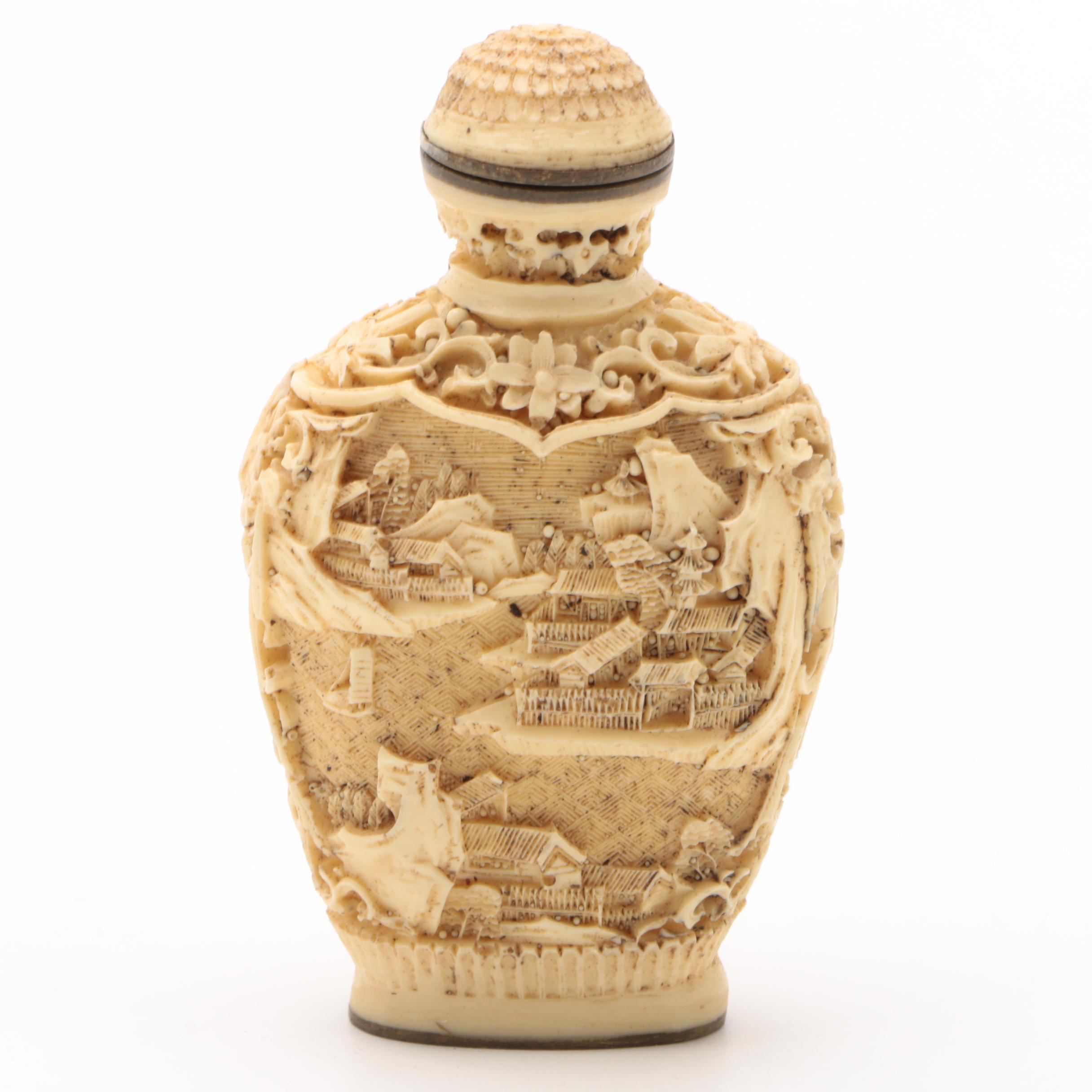 Chinese Carved Cream Celluloid Snuff Bottle