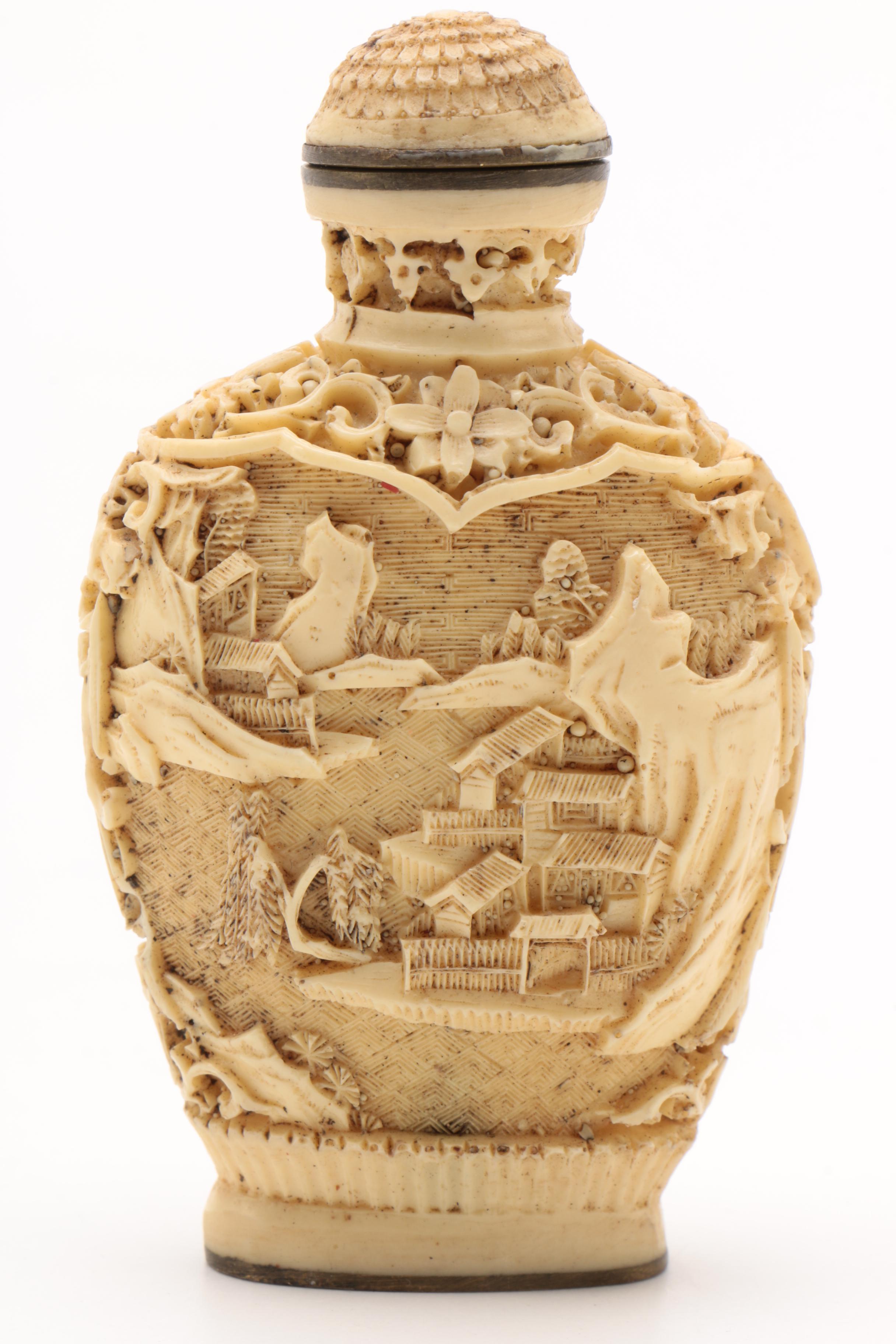 Chinese Carved Cream Celluloid Snuff Bottle