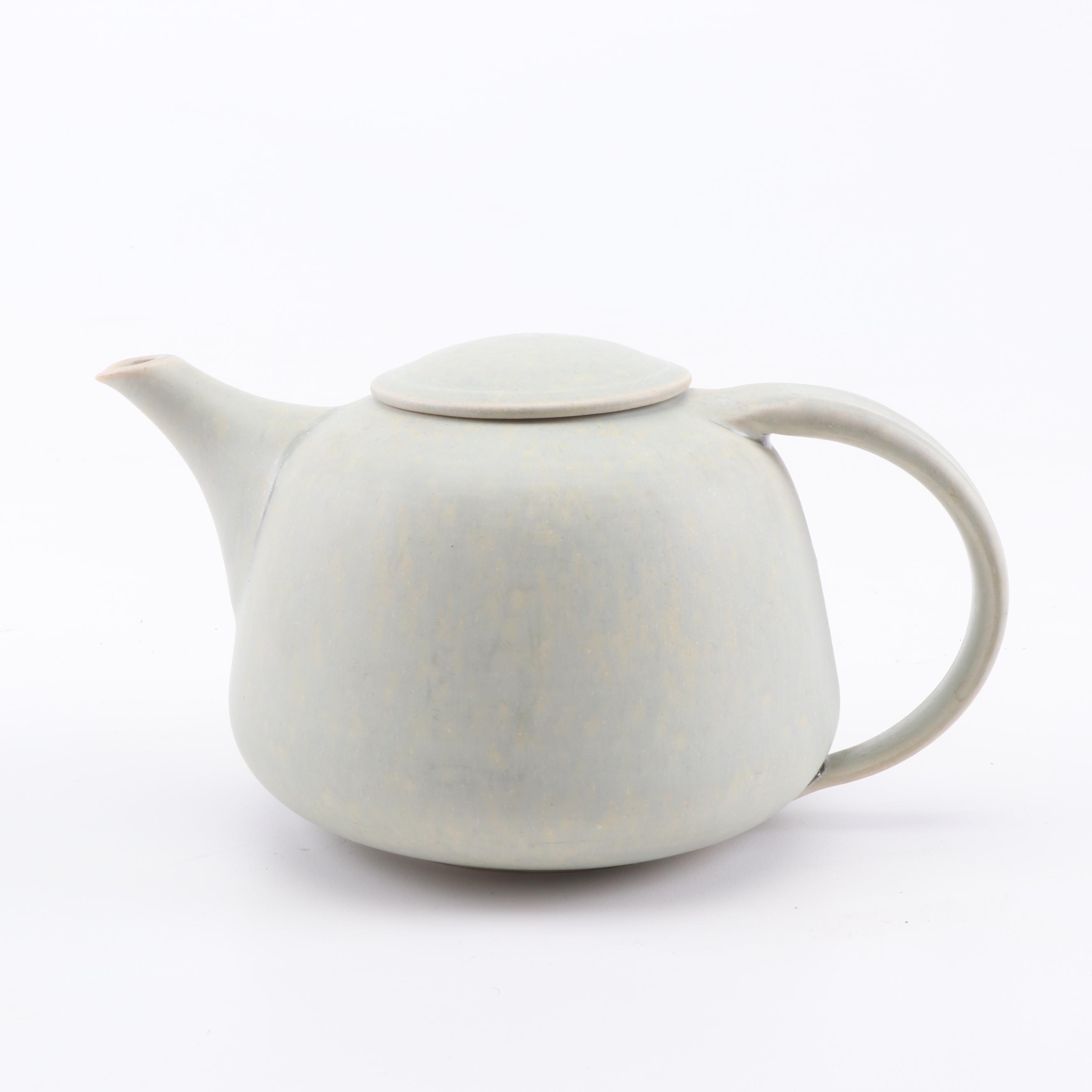 Eileen Goldenberg, Naaman, and Other Modern Style Tableware and Decor