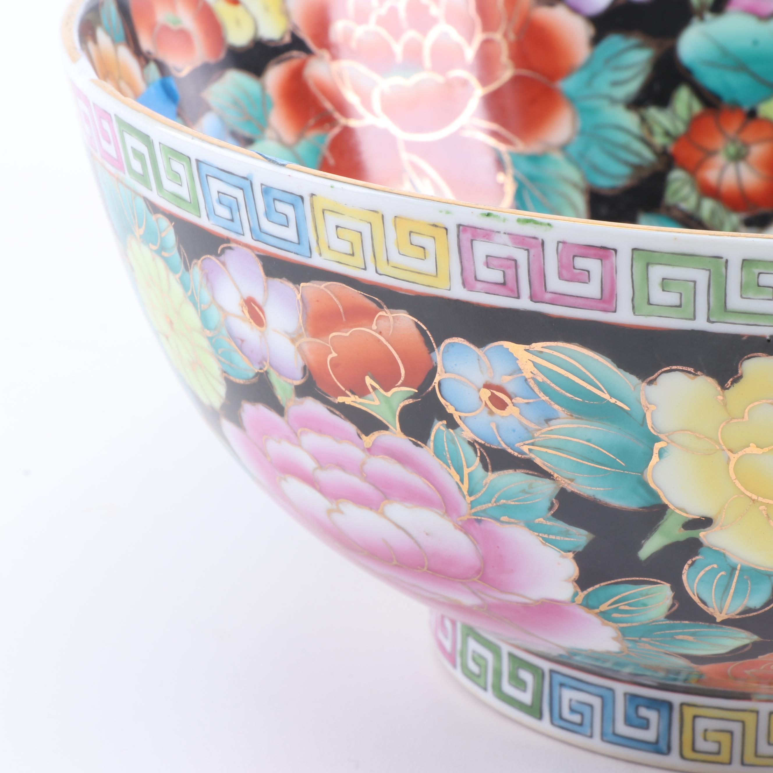 Chinese Hand-Painted Mille Fleur Bowl
