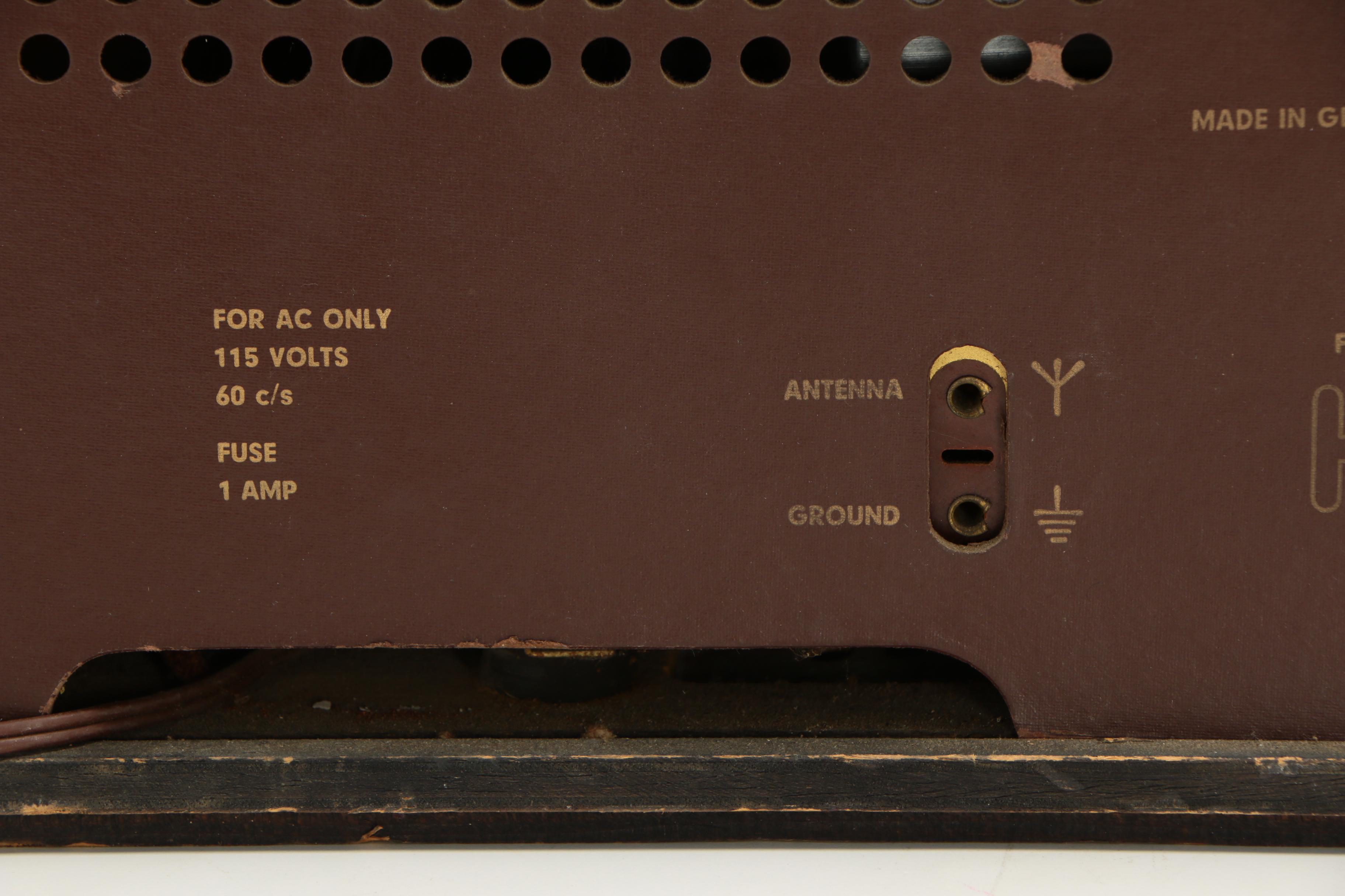 AJA Electronic Type 5842 Tabletop AM FM SW Radio