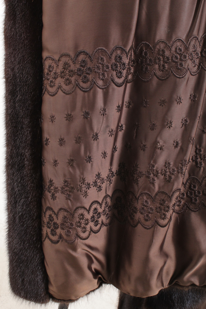 F. D. Italian Mode Dark Mahogany Mink Fur Coat