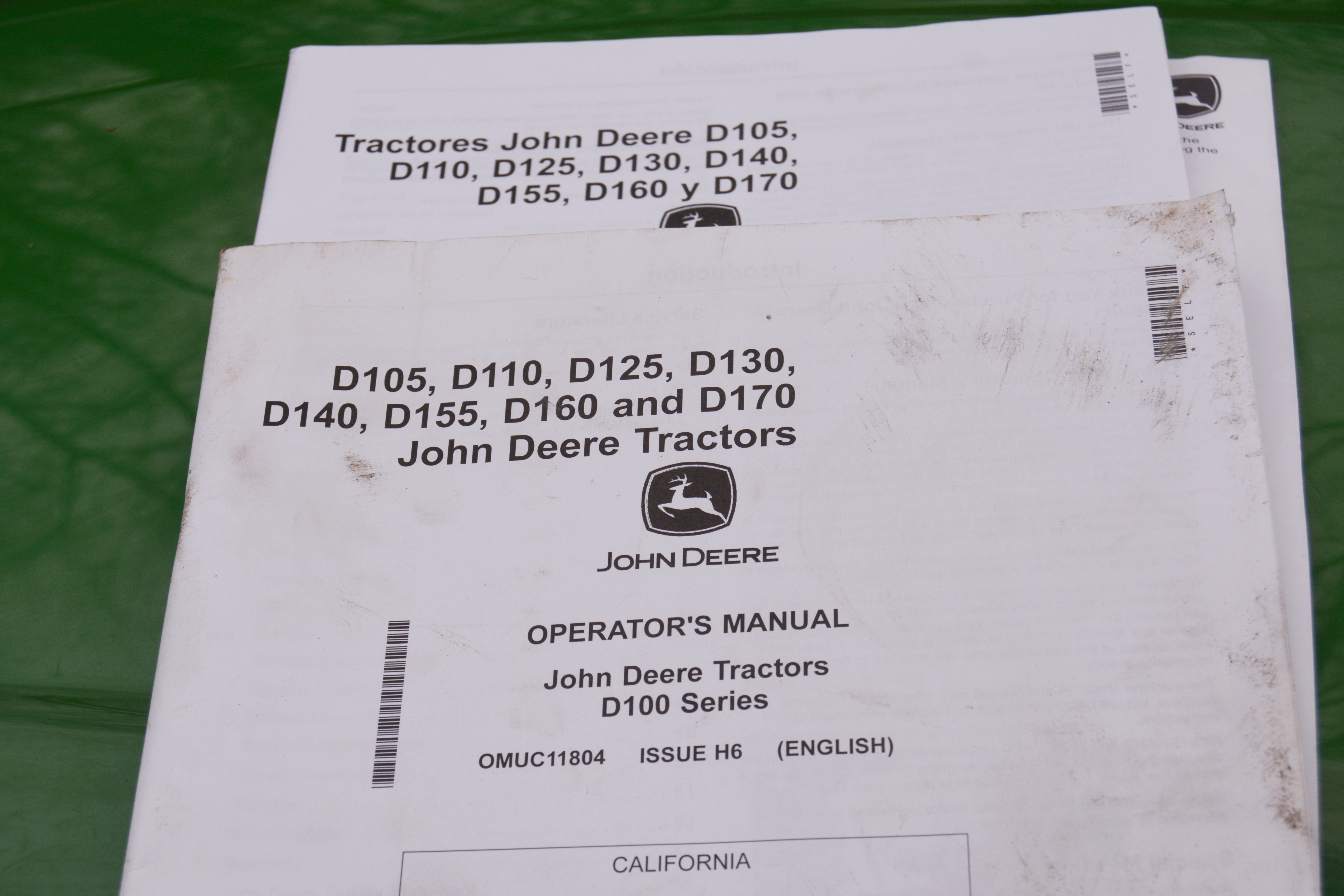 John Deere D125 "100 Series" V-Twin Engine Riding Mower with Accessories