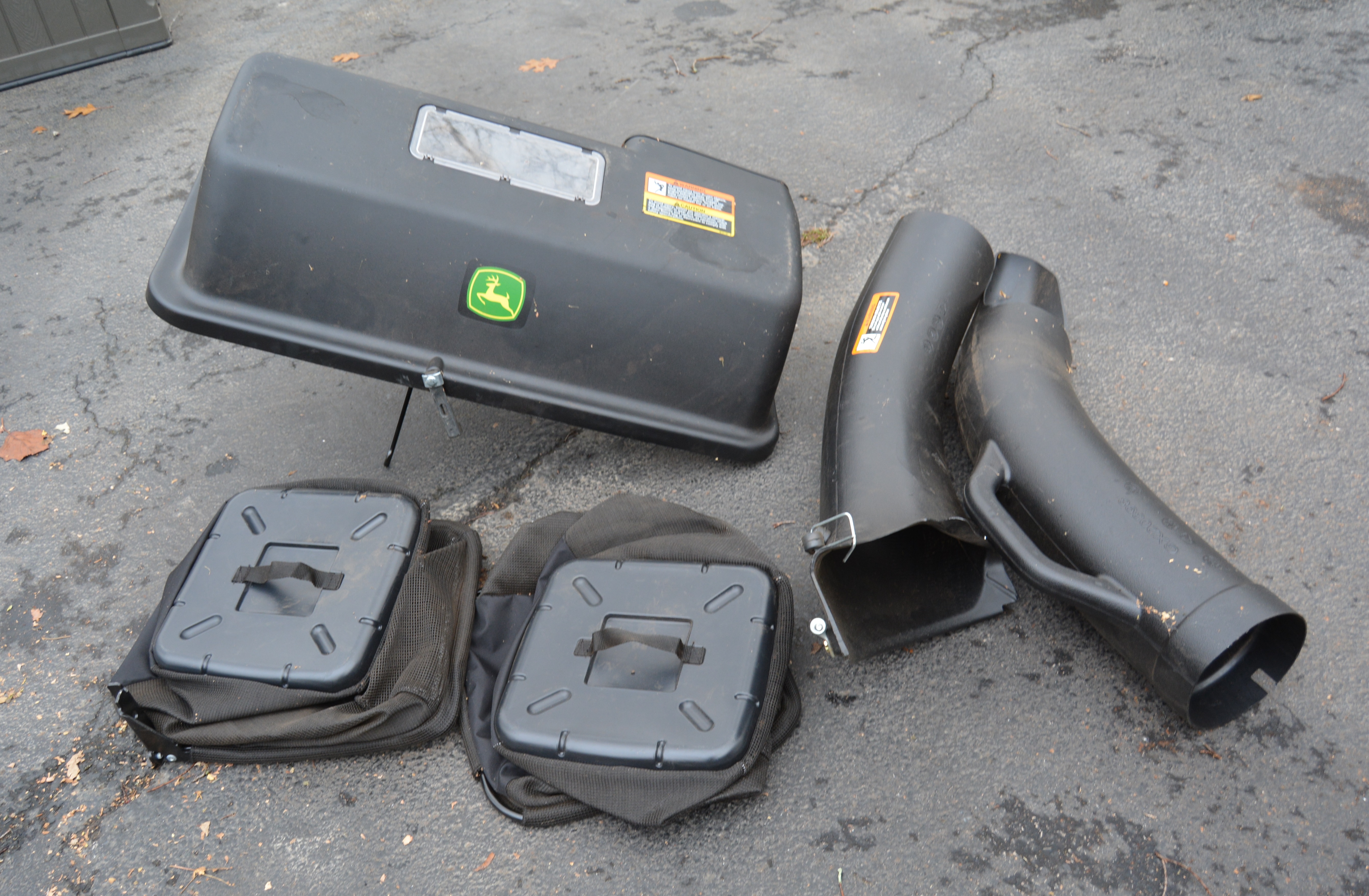 John Deere Twin Bagger with Series GX20398 Chute