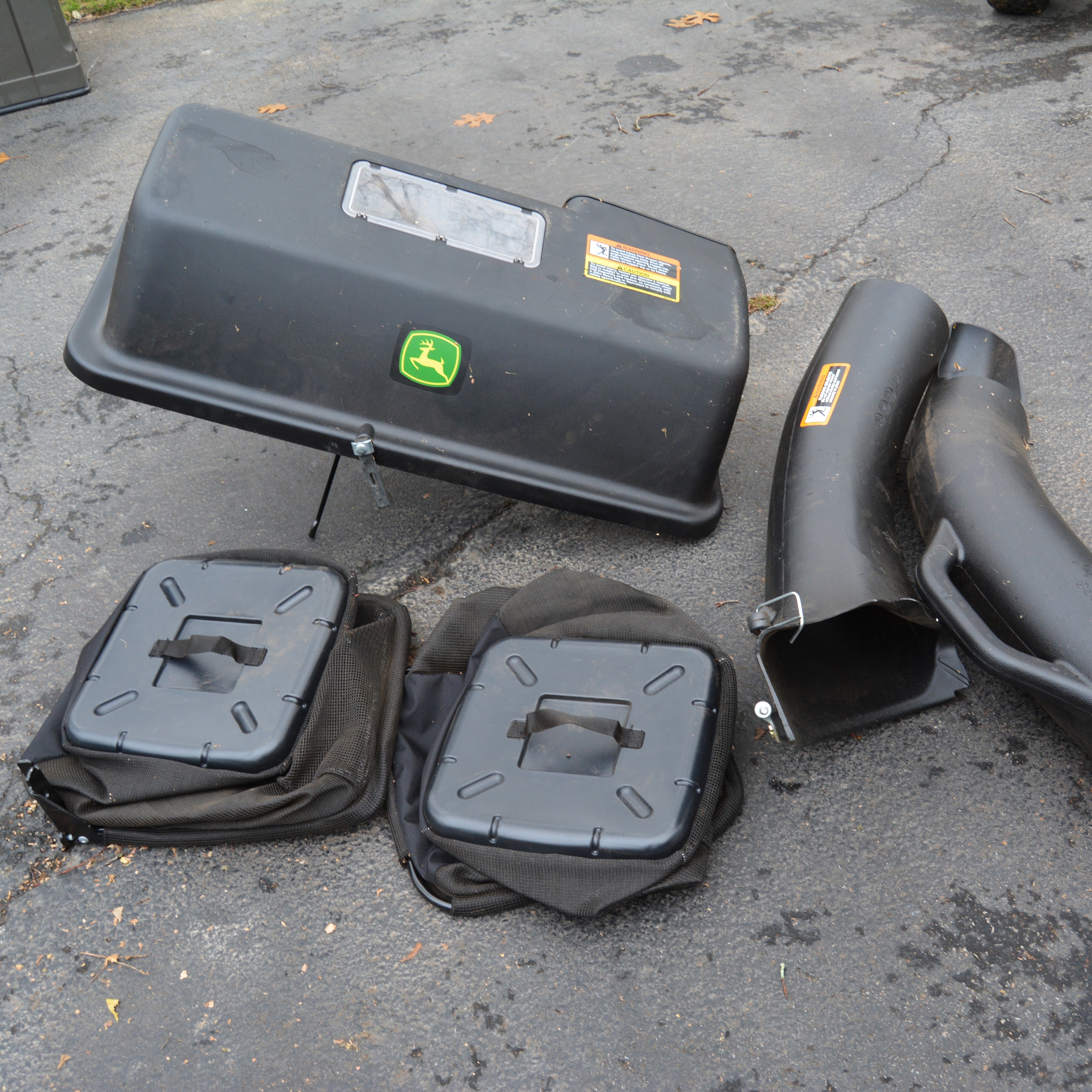 John Deere Twin Bagger with Series GX20398 Chute