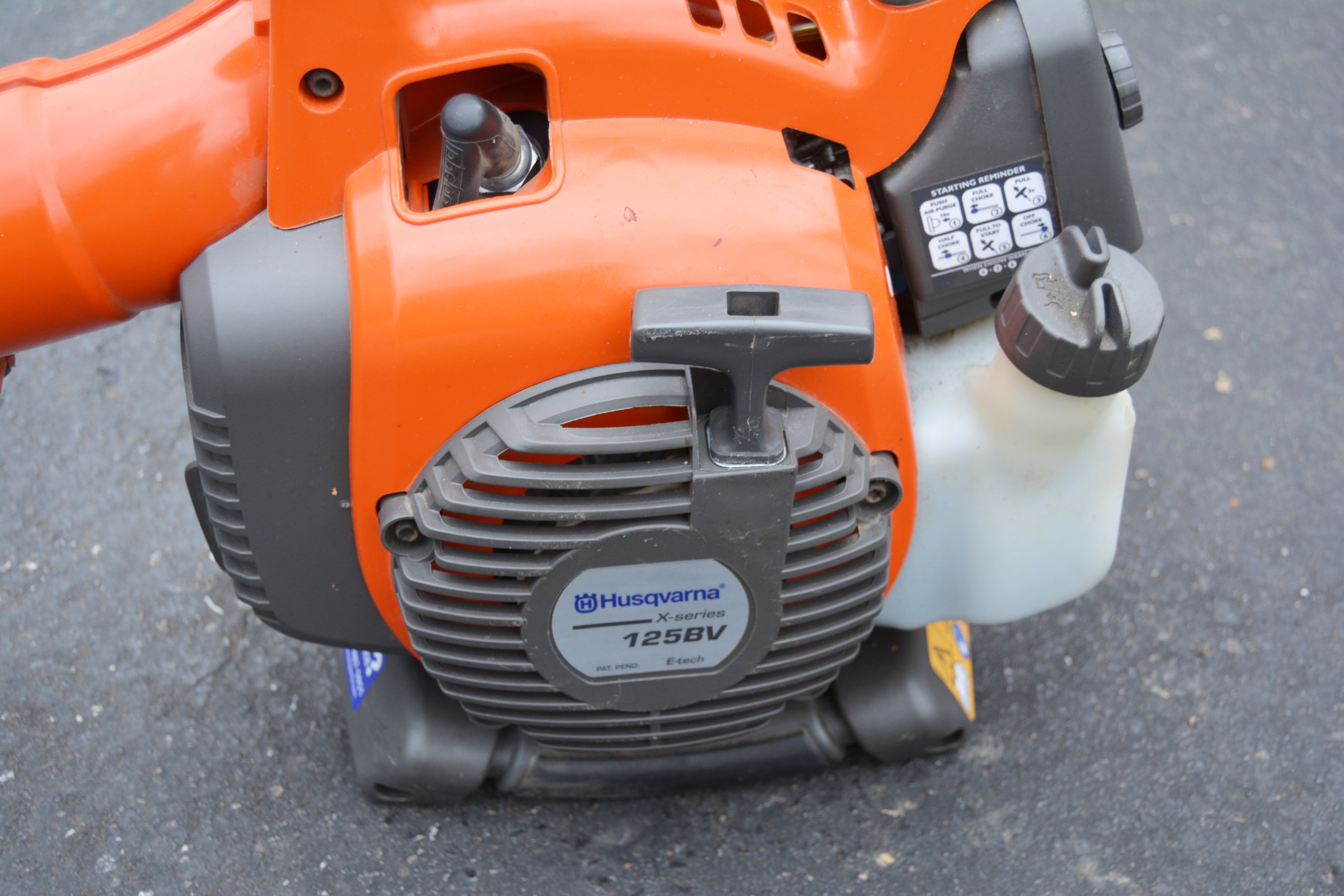 Husqvarna X-Series Model 125BV Handheld Gas Leaf Blower