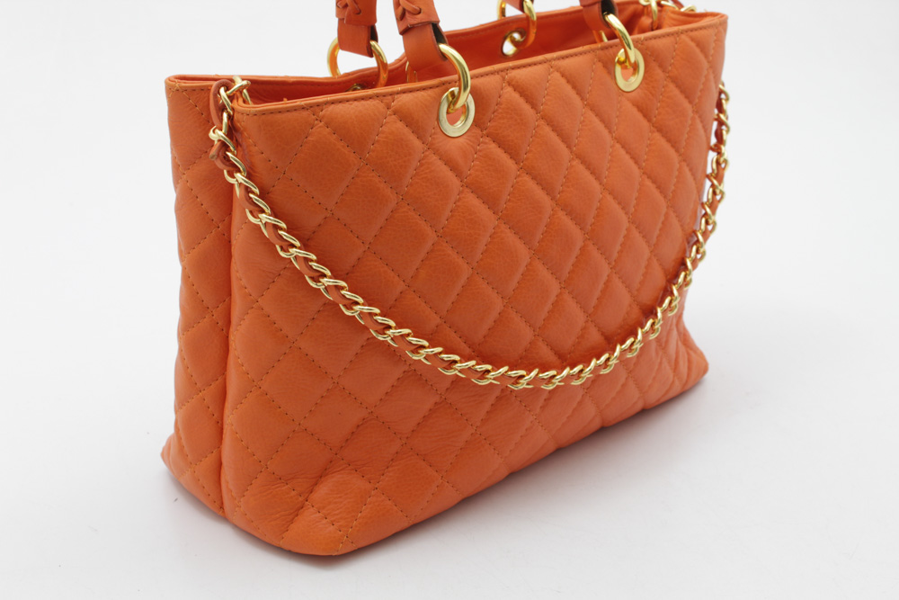 Lavorazione Artigianale Quilted Leather Shoulder Bag in Persimmon, Made in Italy