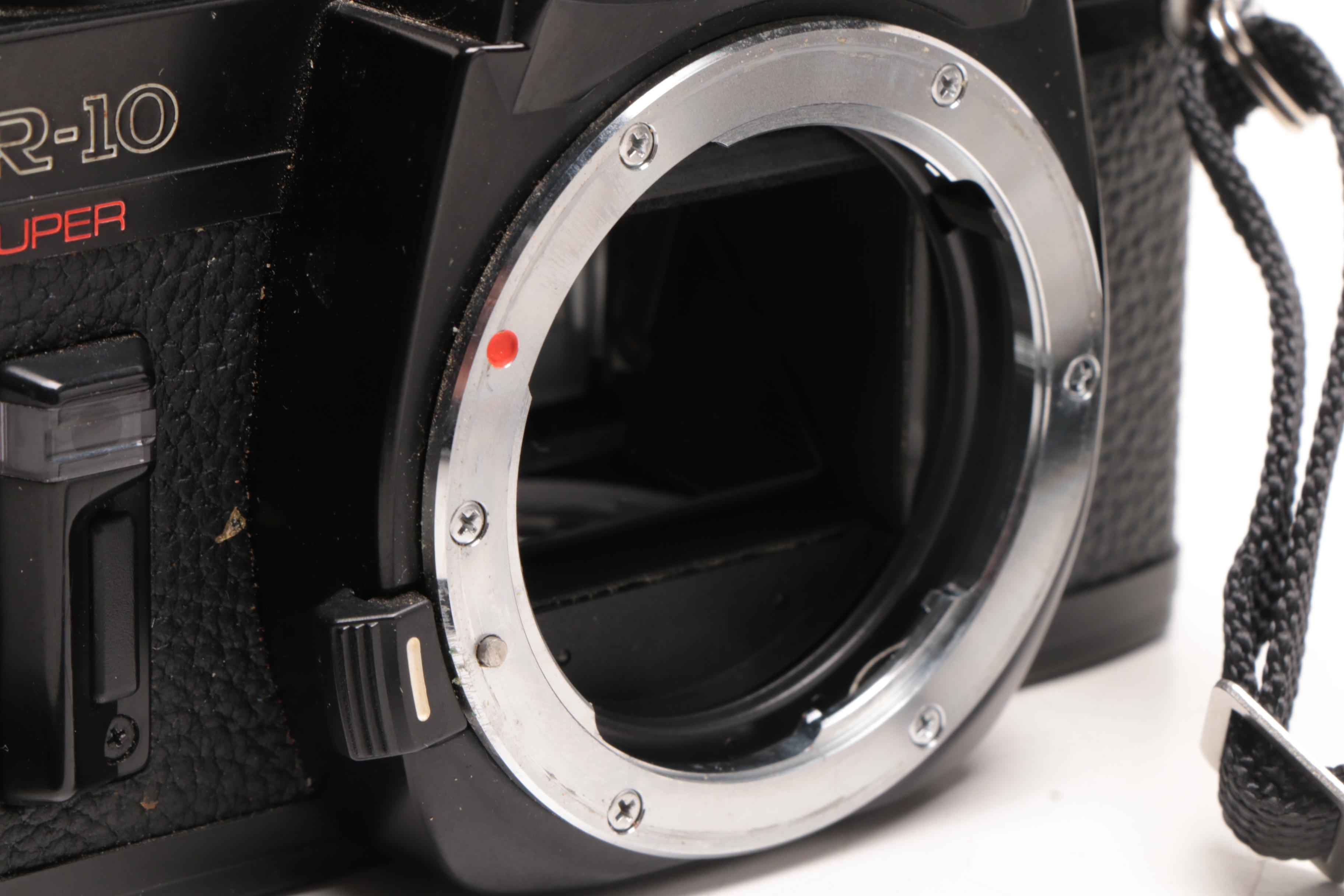 Ricoh KR-10 Super Camera with Vivitar 2600-D Flash and Case