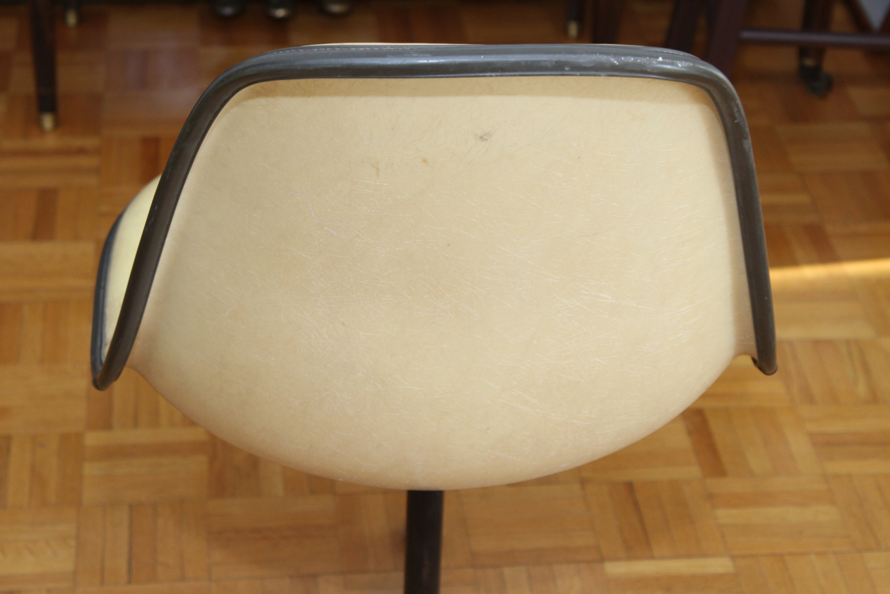 Mid Century Modern Herman Miller Chair