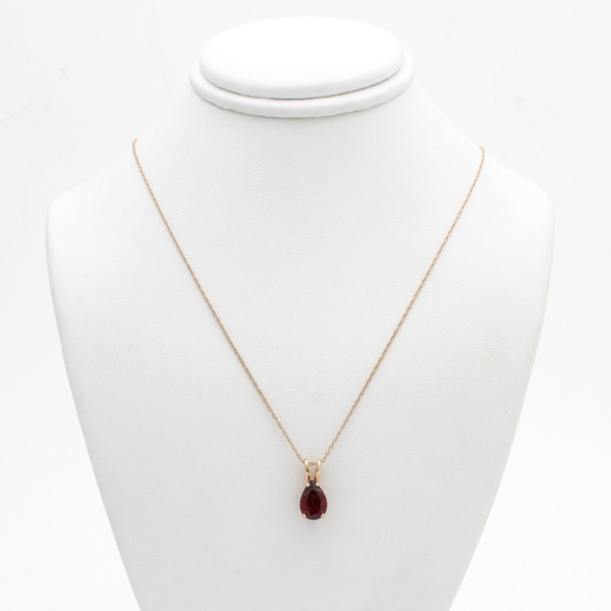 14K Yellow Gold Garnet Pendant Necklace