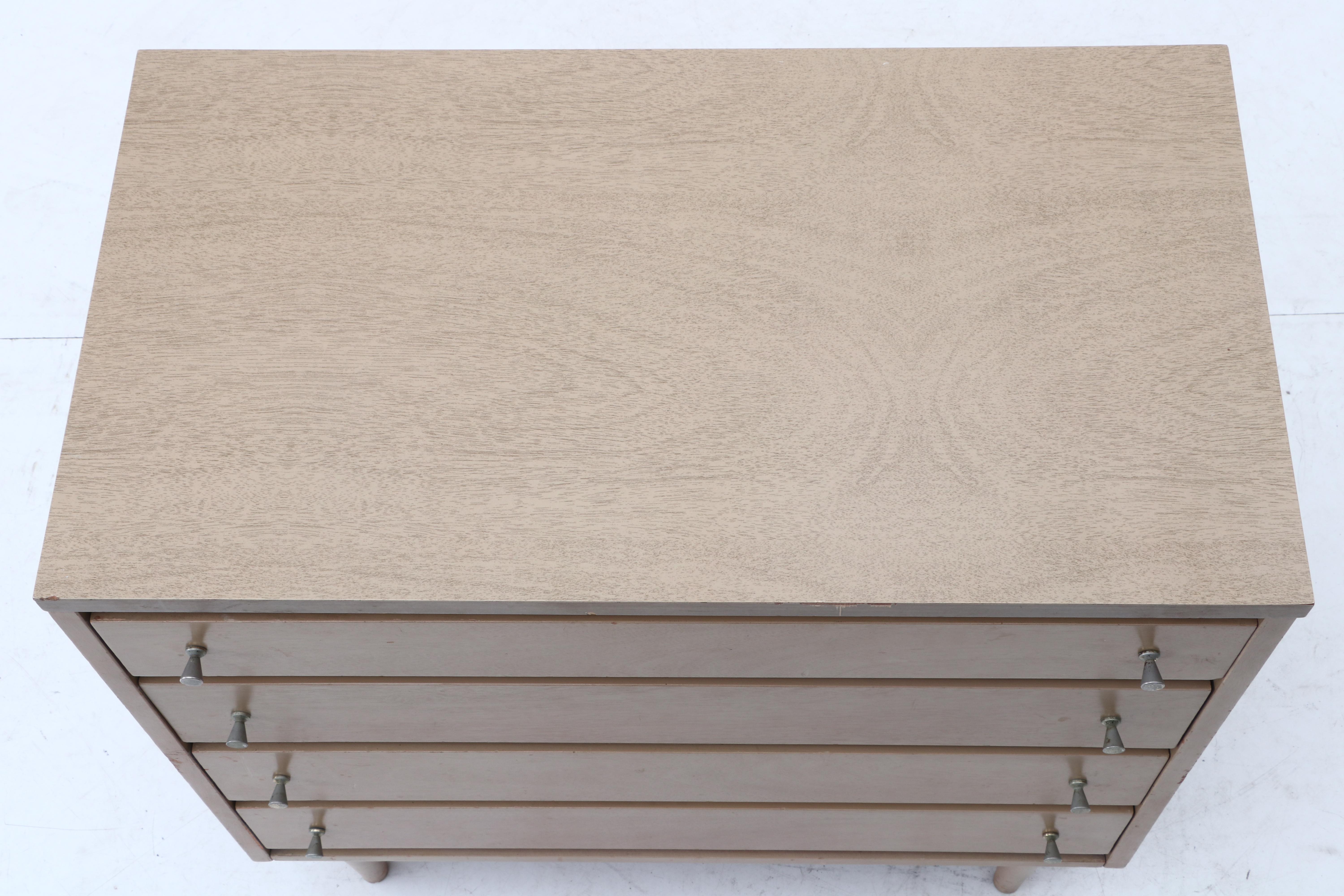 Mid Century Modern Chest of Drawers