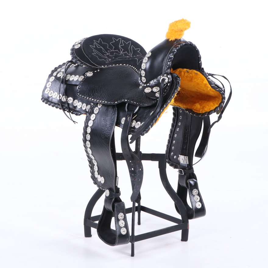Black Leather 17" Western Saddle with Matching Headstall and Breast Collar
