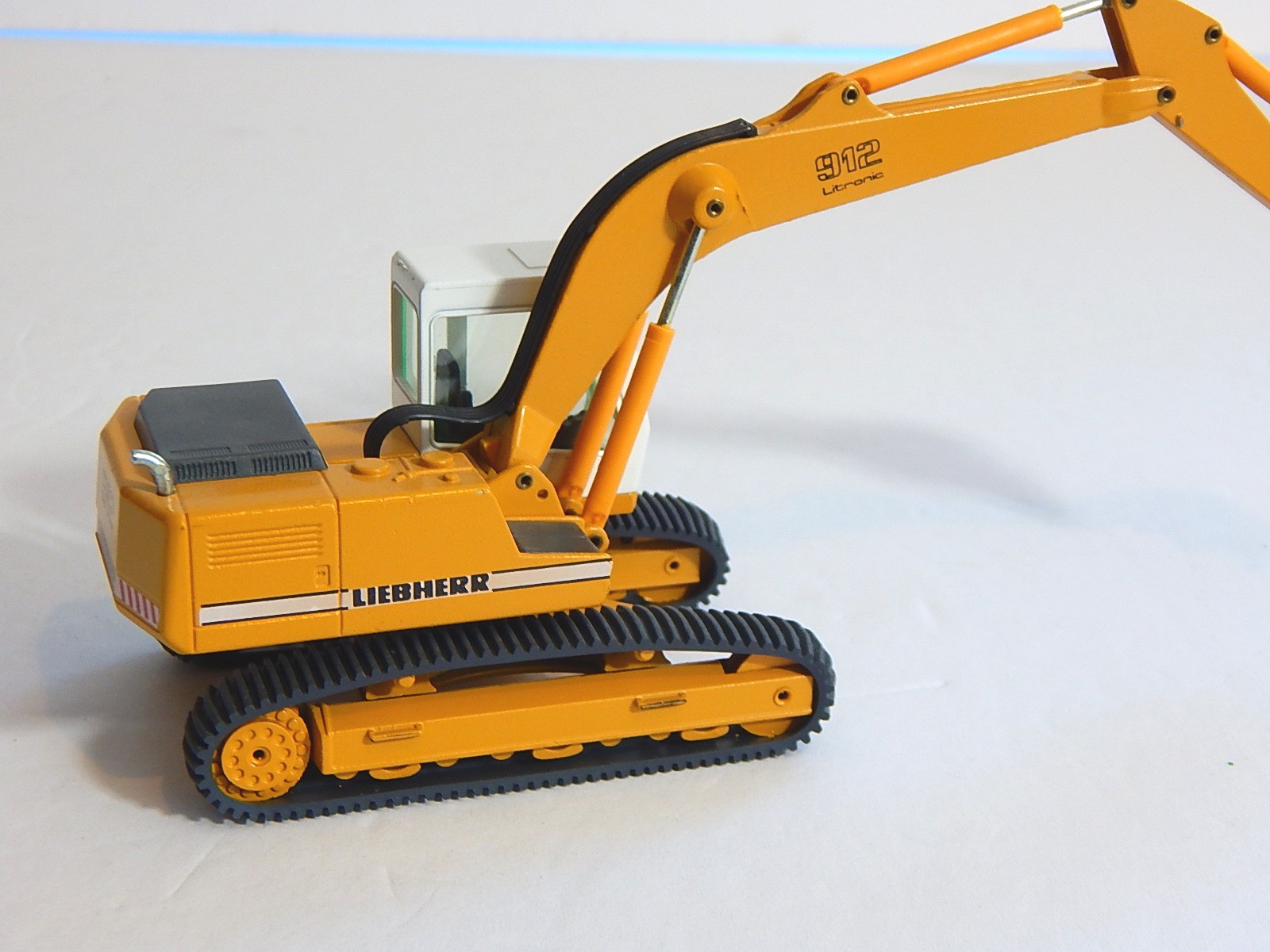 Die Cast 1:50 Conrad Liebherr 912 Litronic Excavator Germany Toy Vehicle
