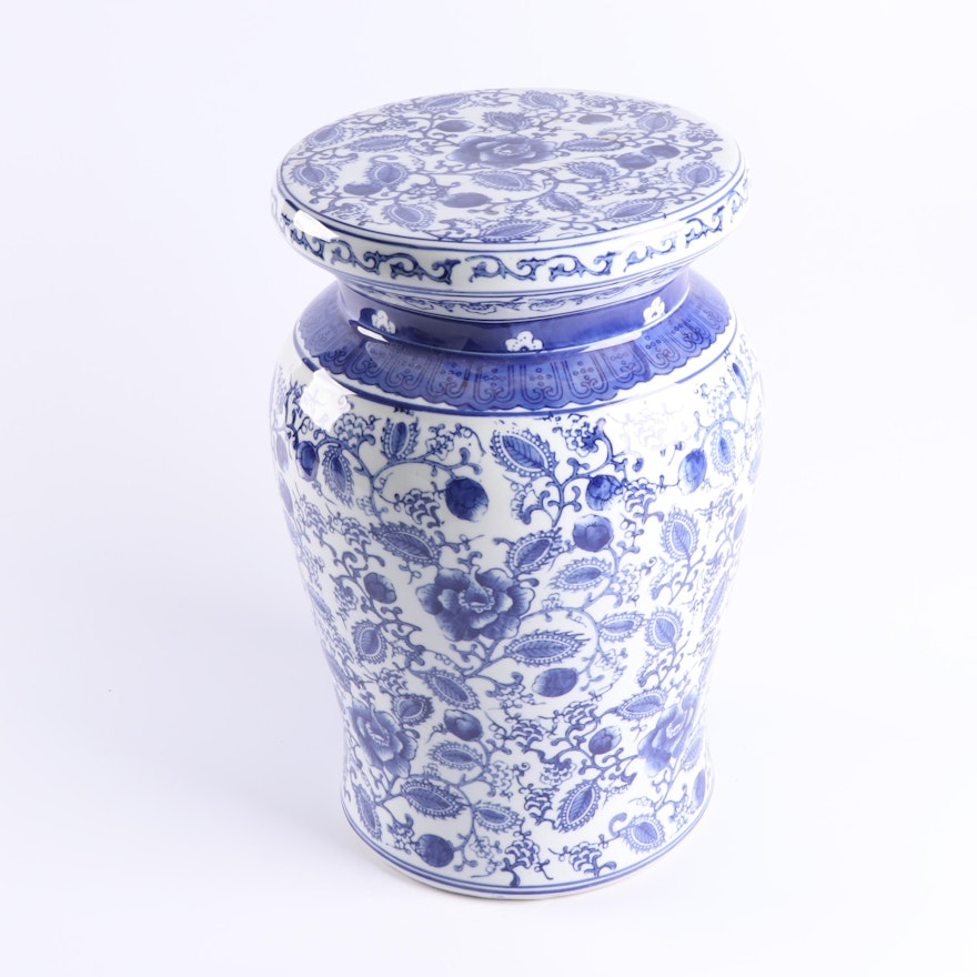 Chinese Blue and White Porcelain Pedestal