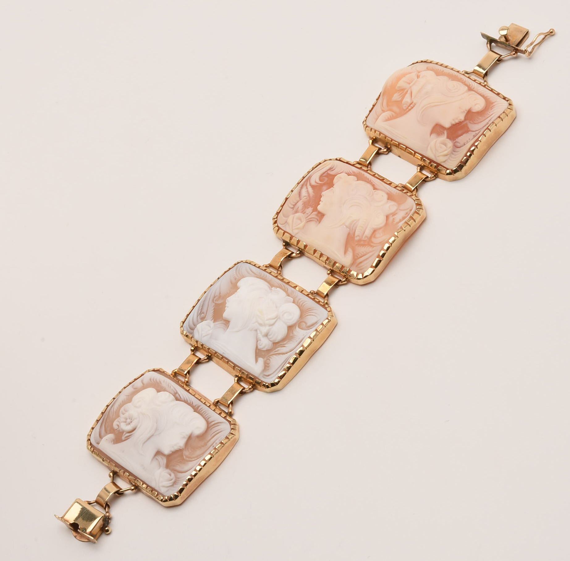 14K Yellow Gold Carved Helmet Shell Cameo Panel Station Bracelet