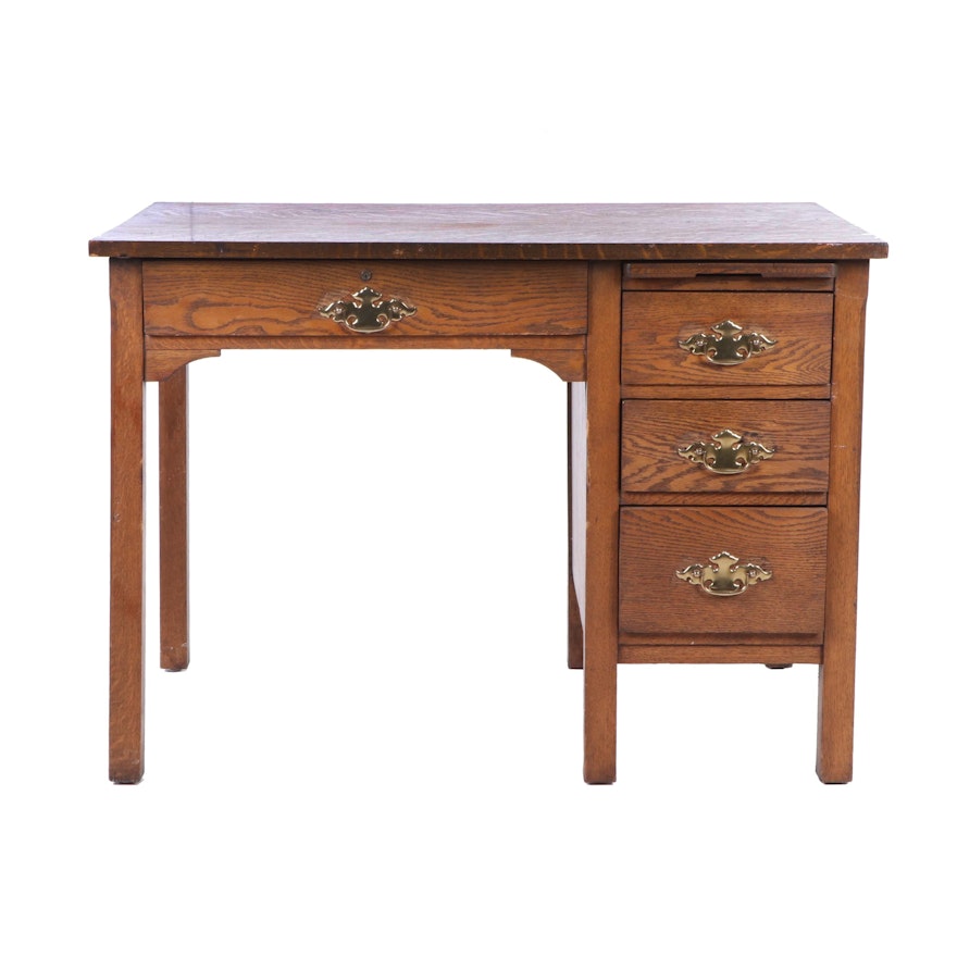 Craftsman Style Oak Desk, Early 20th Century