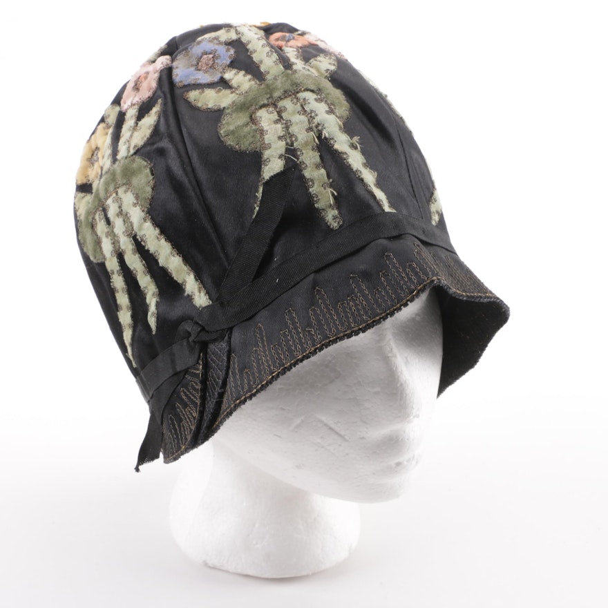 1920s Vintage Art Deco Cameo & Co. Hats Silk and Velvet Cloche with Florals