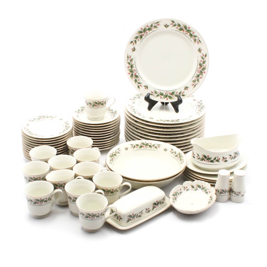 Holly Yuletide Tableware Collection