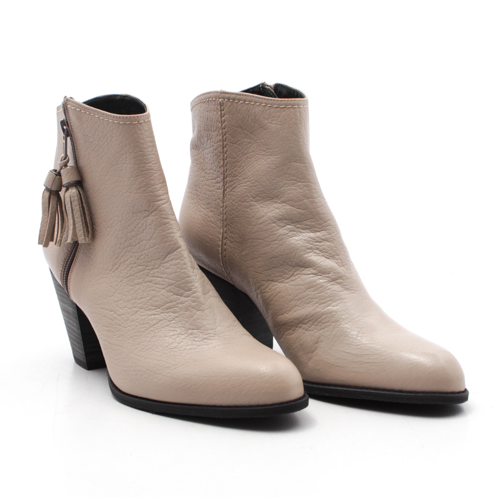 Stuart Weitzman Taupe Leather Booties