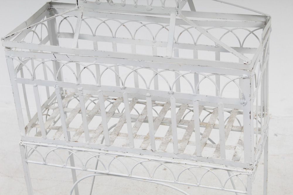 Outdoor Metal and Composite Decor