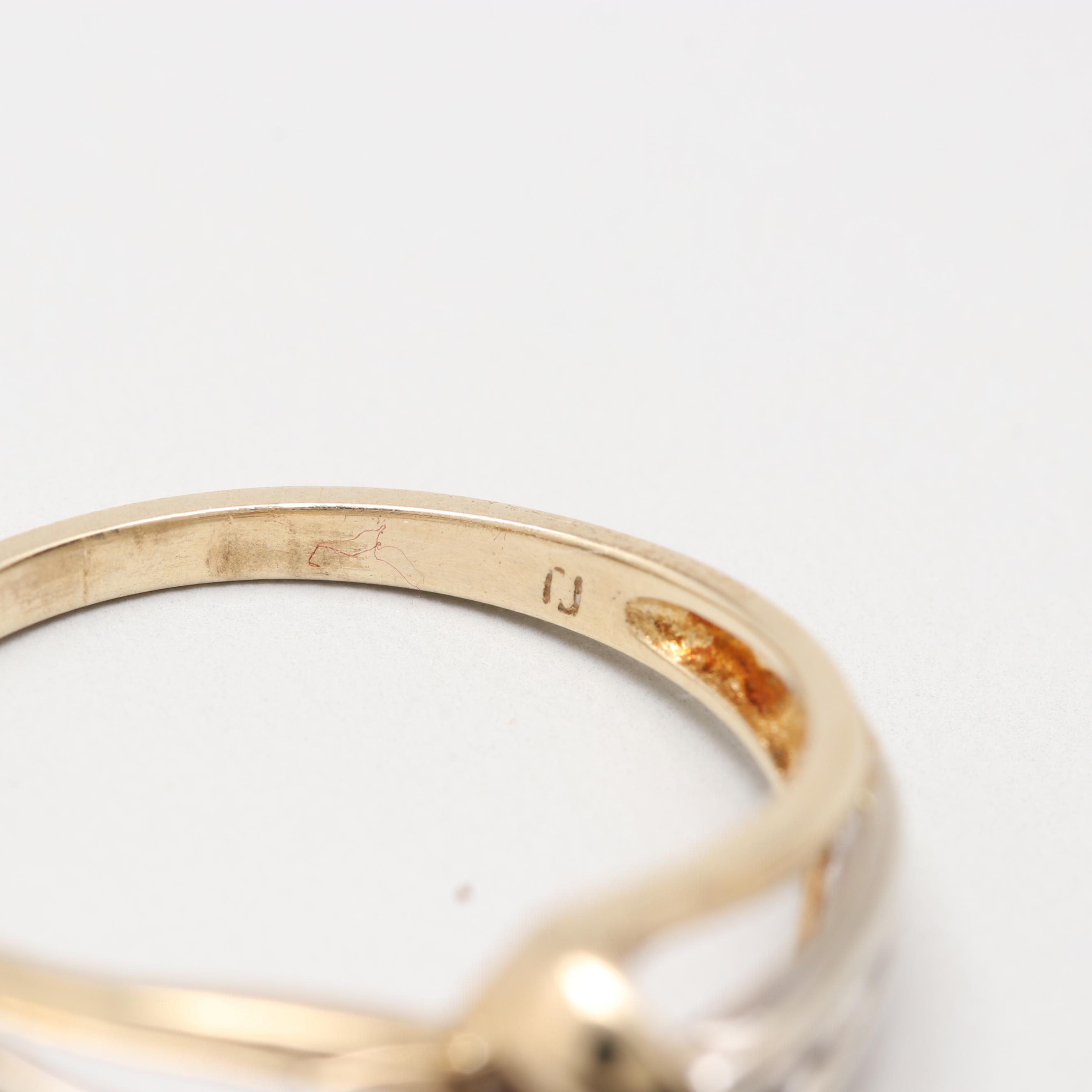 10K White and Yellow Gold Diamond Ring