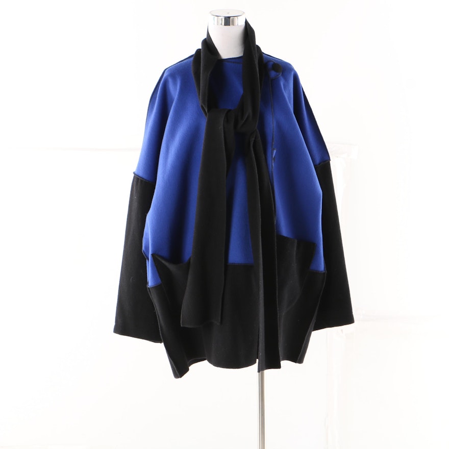 JJ Hobeau Oversized Wool Blue and Black Color Blocked Jacket with Collar Scarf