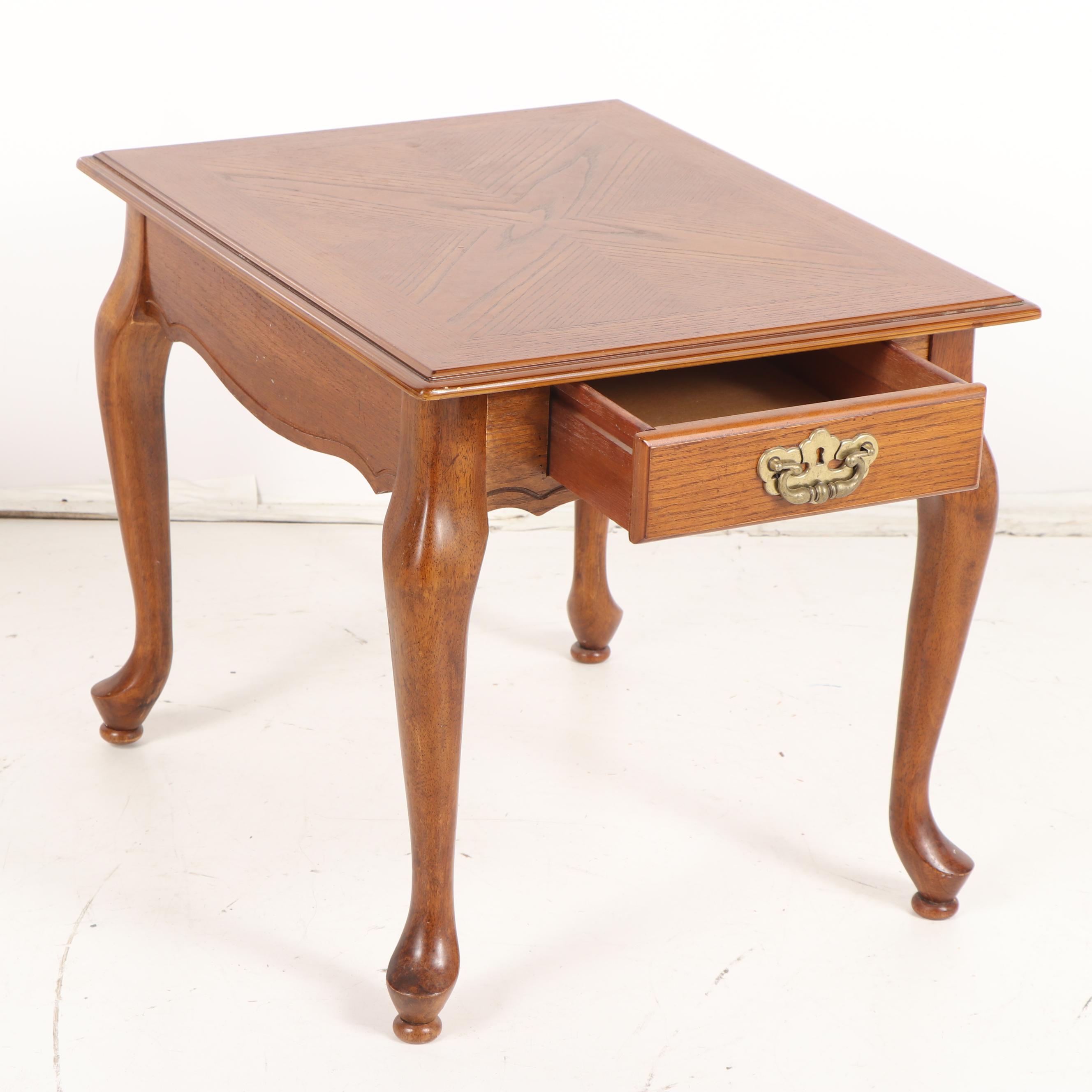 Queen Anne Style Oak End Table Pair, 20th Century