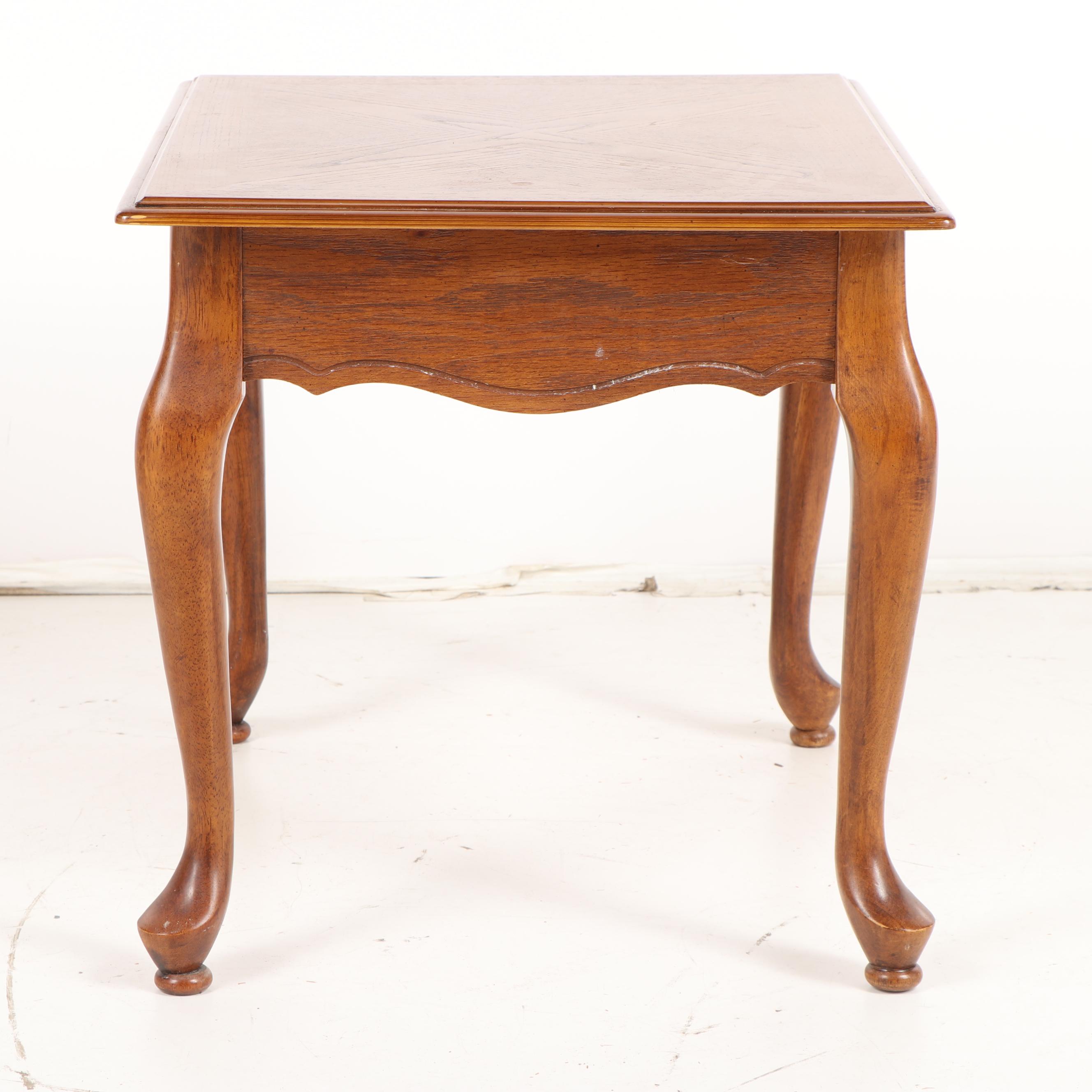 Queen Anne Style Oak End Table Pair, 20th Century