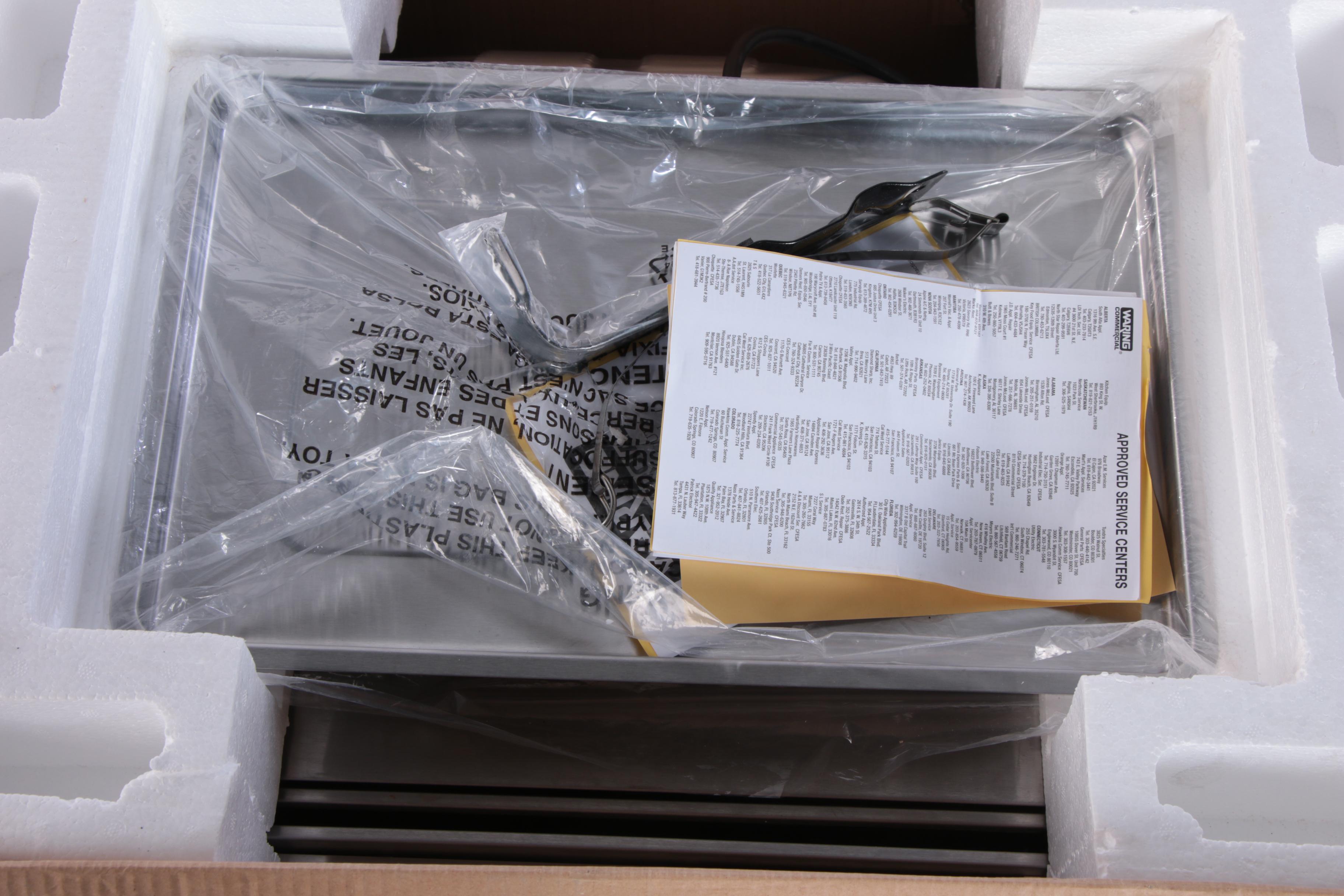 Waring Half-Size WCO500X Commercial Convection Oven