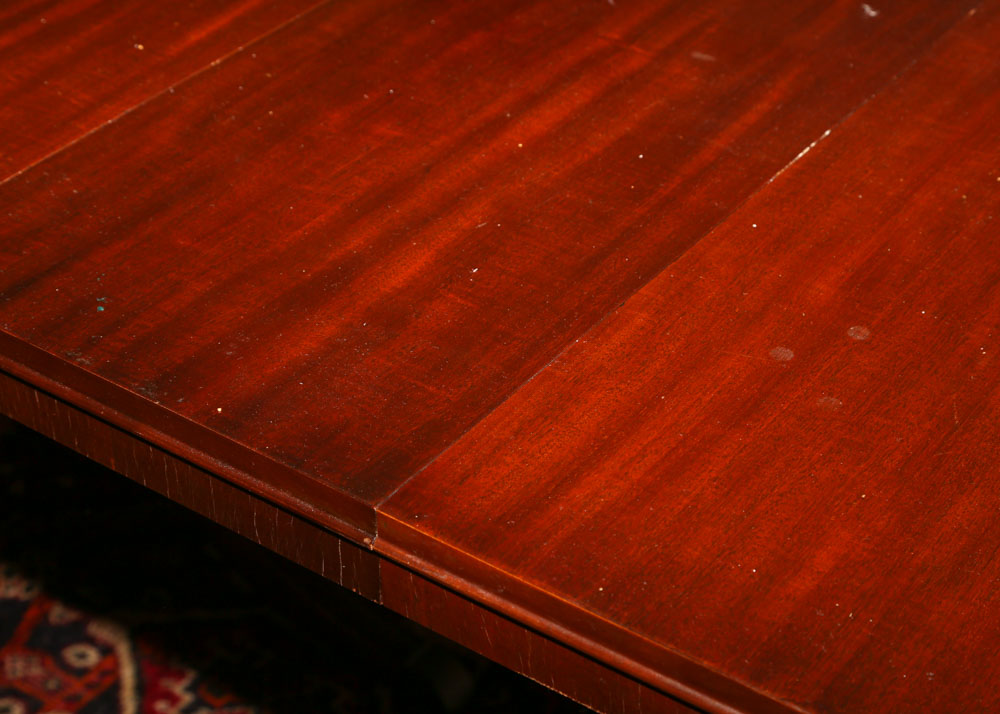 "New Hampton Court" Mahogany Dining Table by Drexel, 20th Century