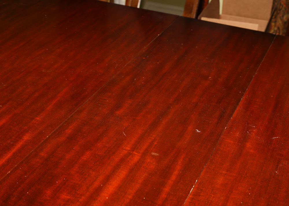 "New Hampton Court" Mahogany Dining Table by Drexel, 20th Century