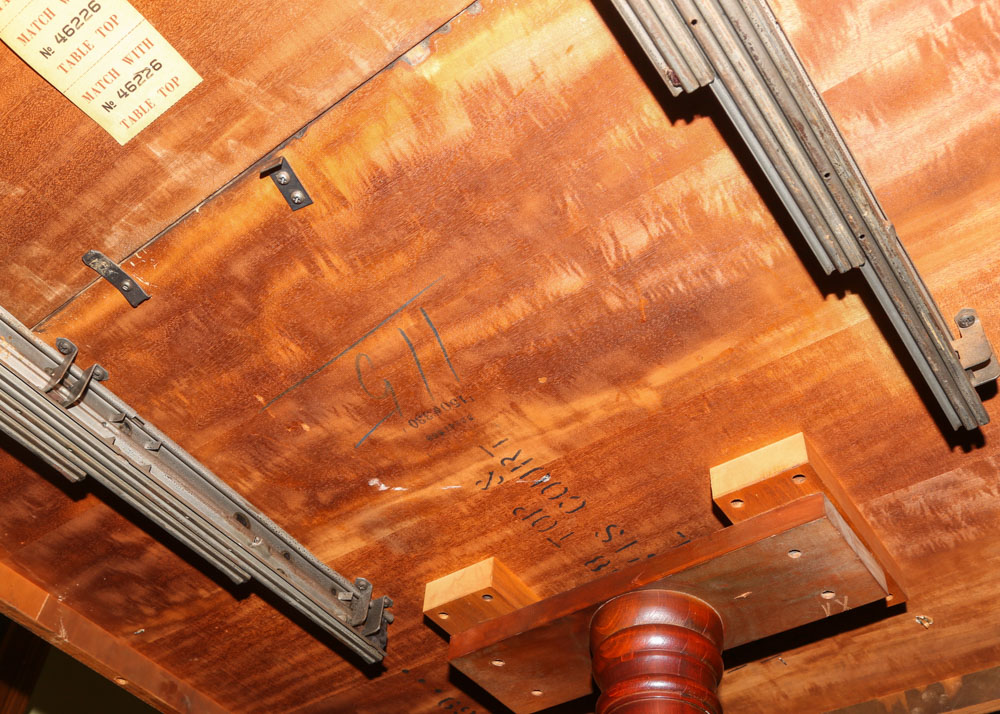 "New Hampton Court" Mahogany Dining Table by Drexel, 20th Century