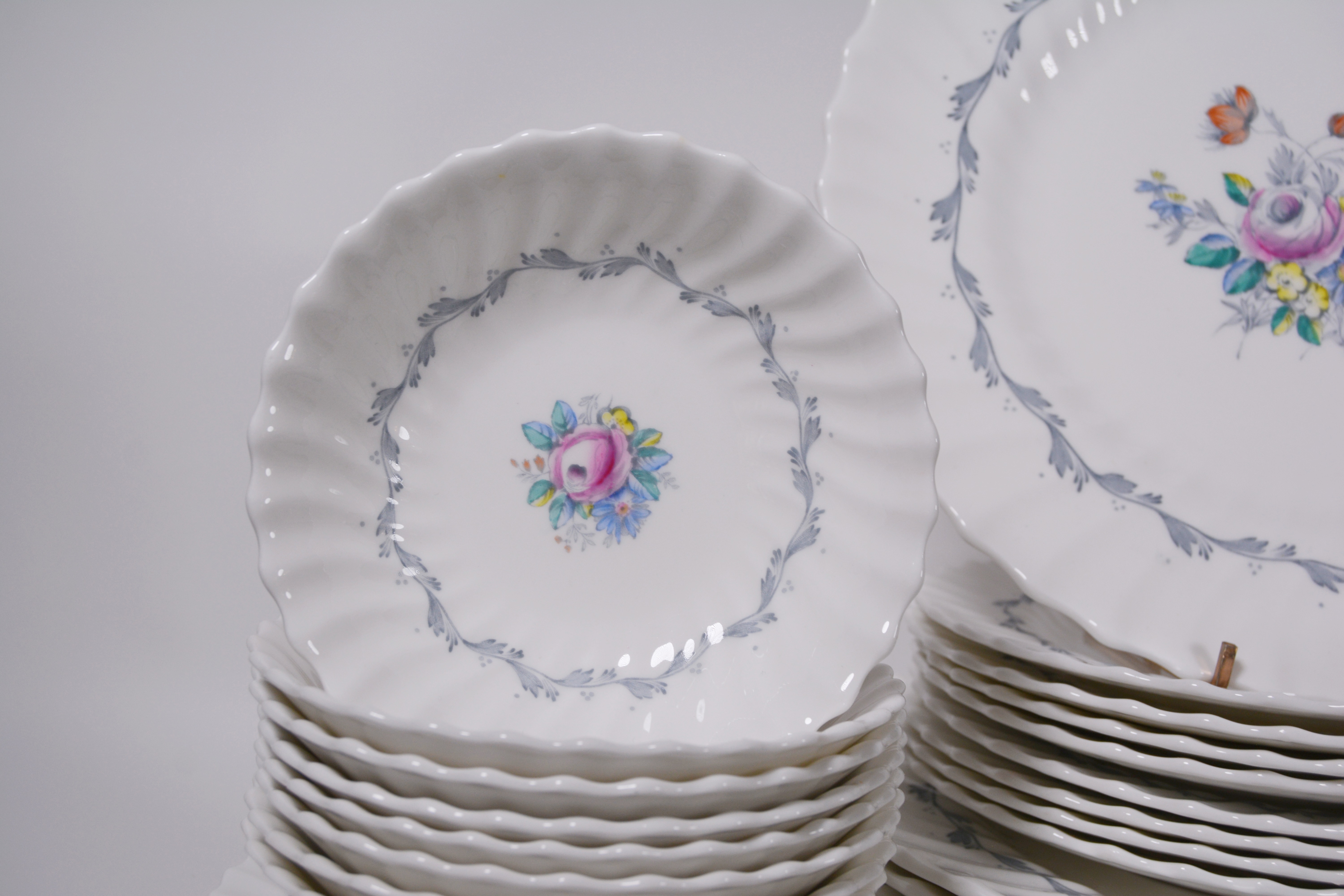 Royal Doulton "Chelsea Rose" China Dinnerware Set