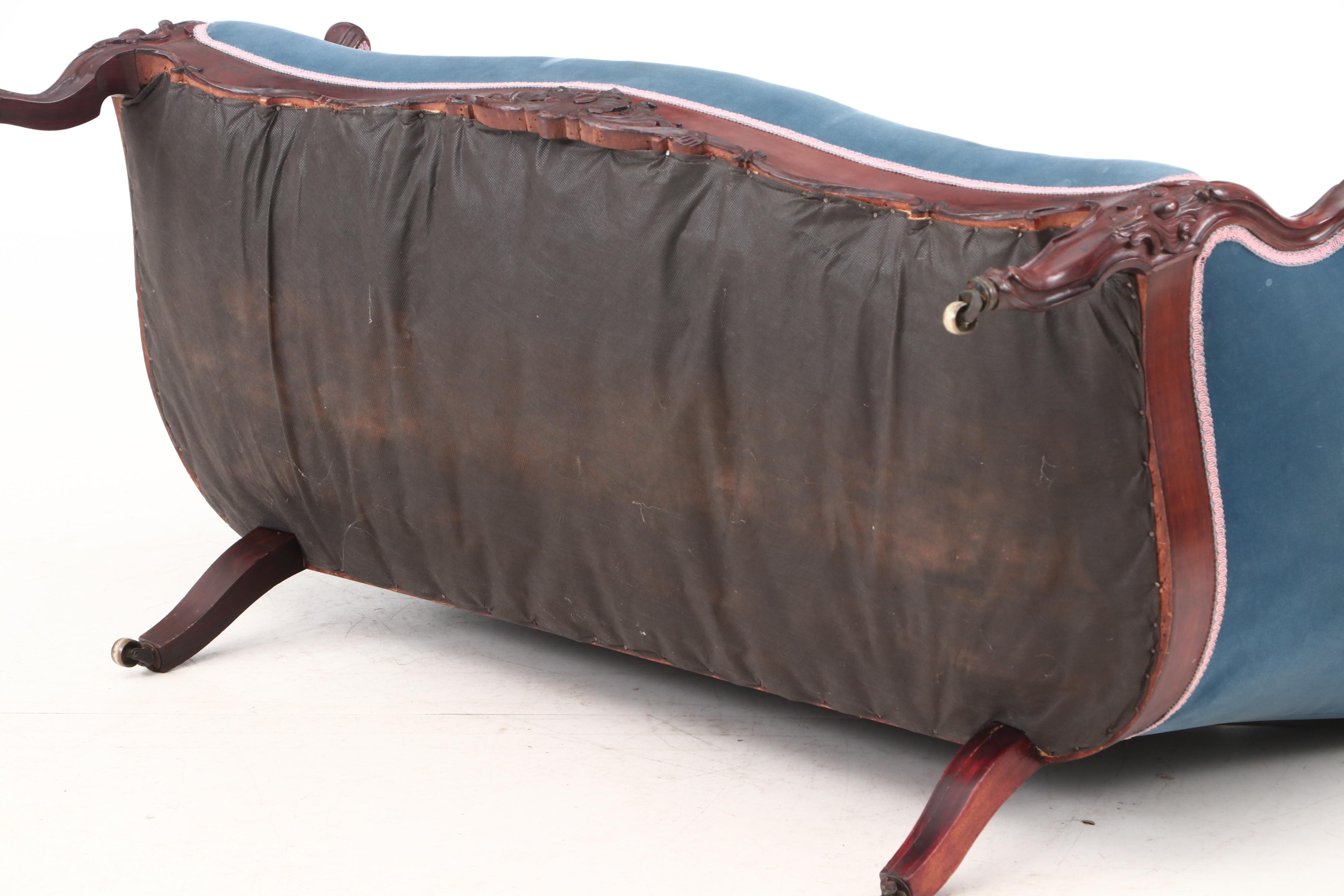 Victorian Rosewood Rococo Revival Settee, Circa 1880