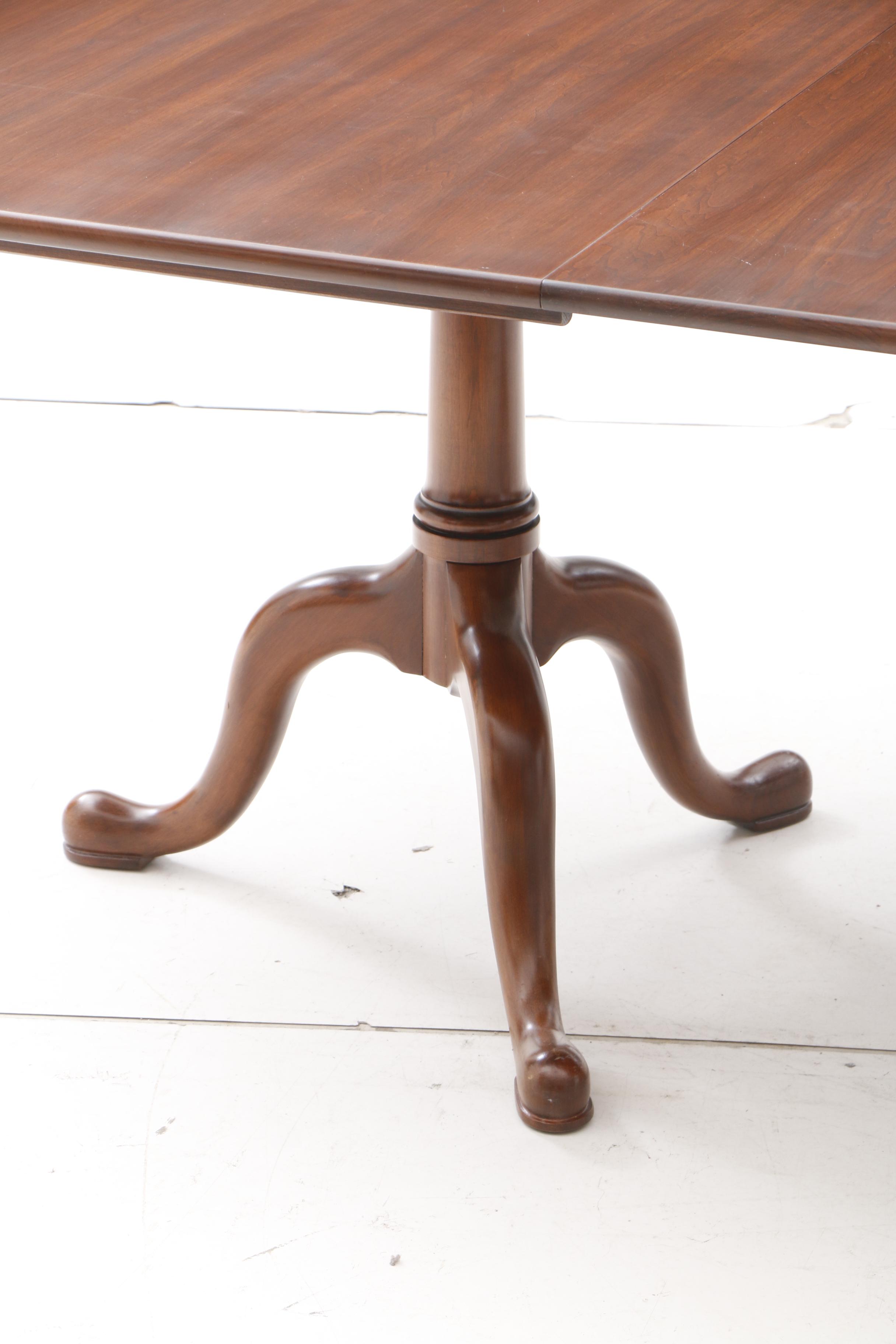 Henkel-Harris Manufactured Queen Anne Style Dining Set With Six Chairs