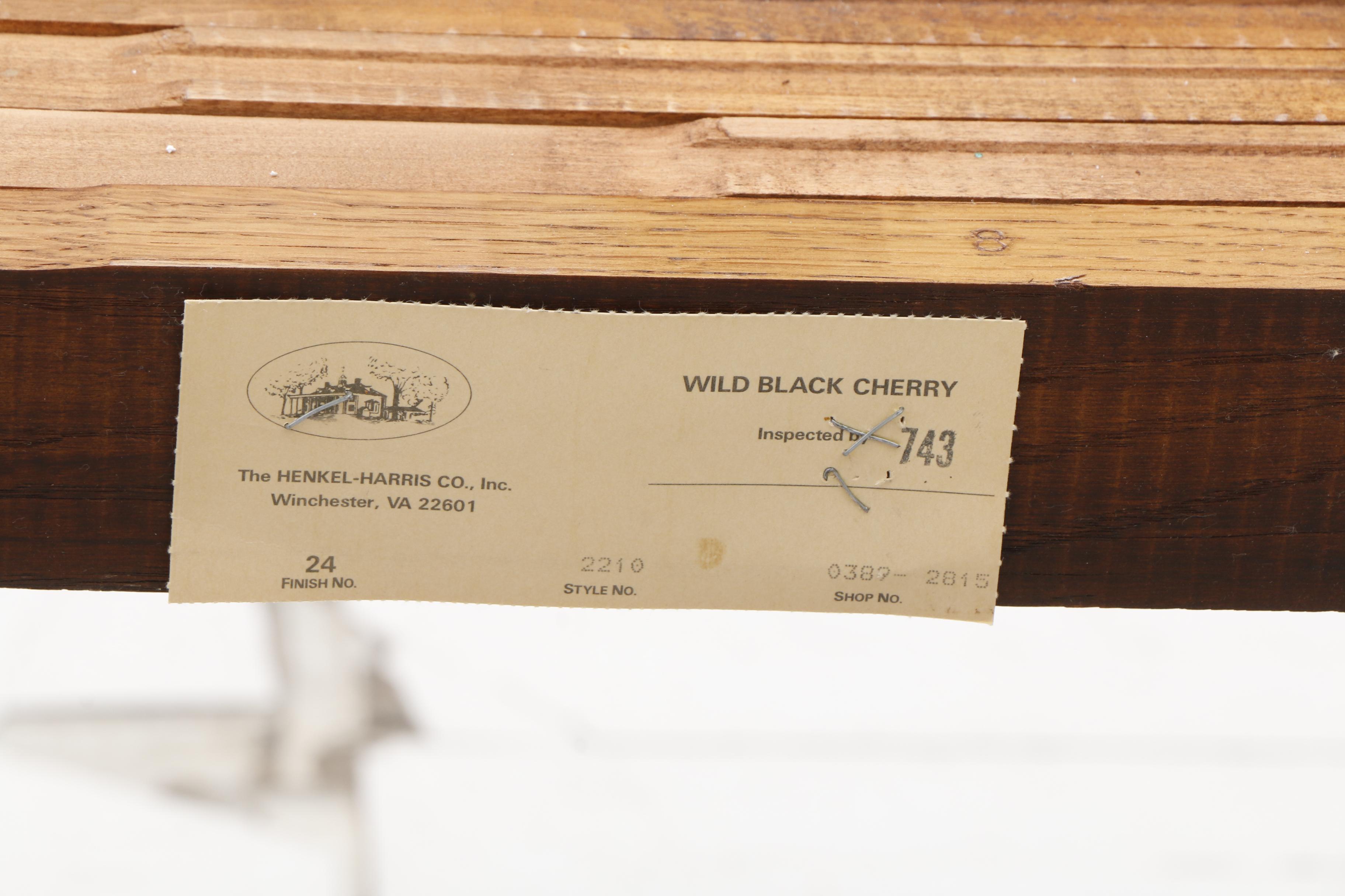 Henkel-Harris Manufactured Queen Anne Style Dining Set With Six Chairs