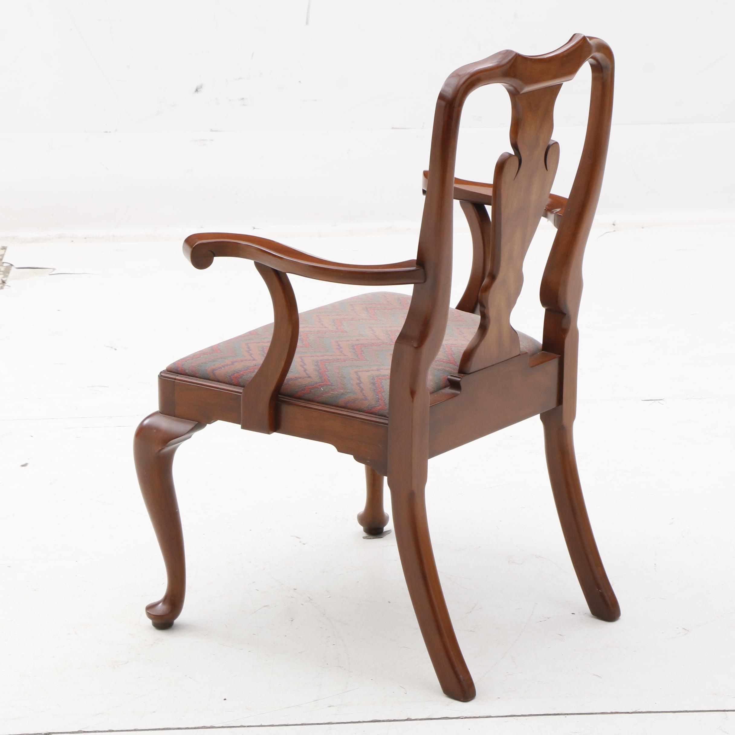 Henkel-Harris Manufactured Queen Anne Style Dining Set With Six Chairs