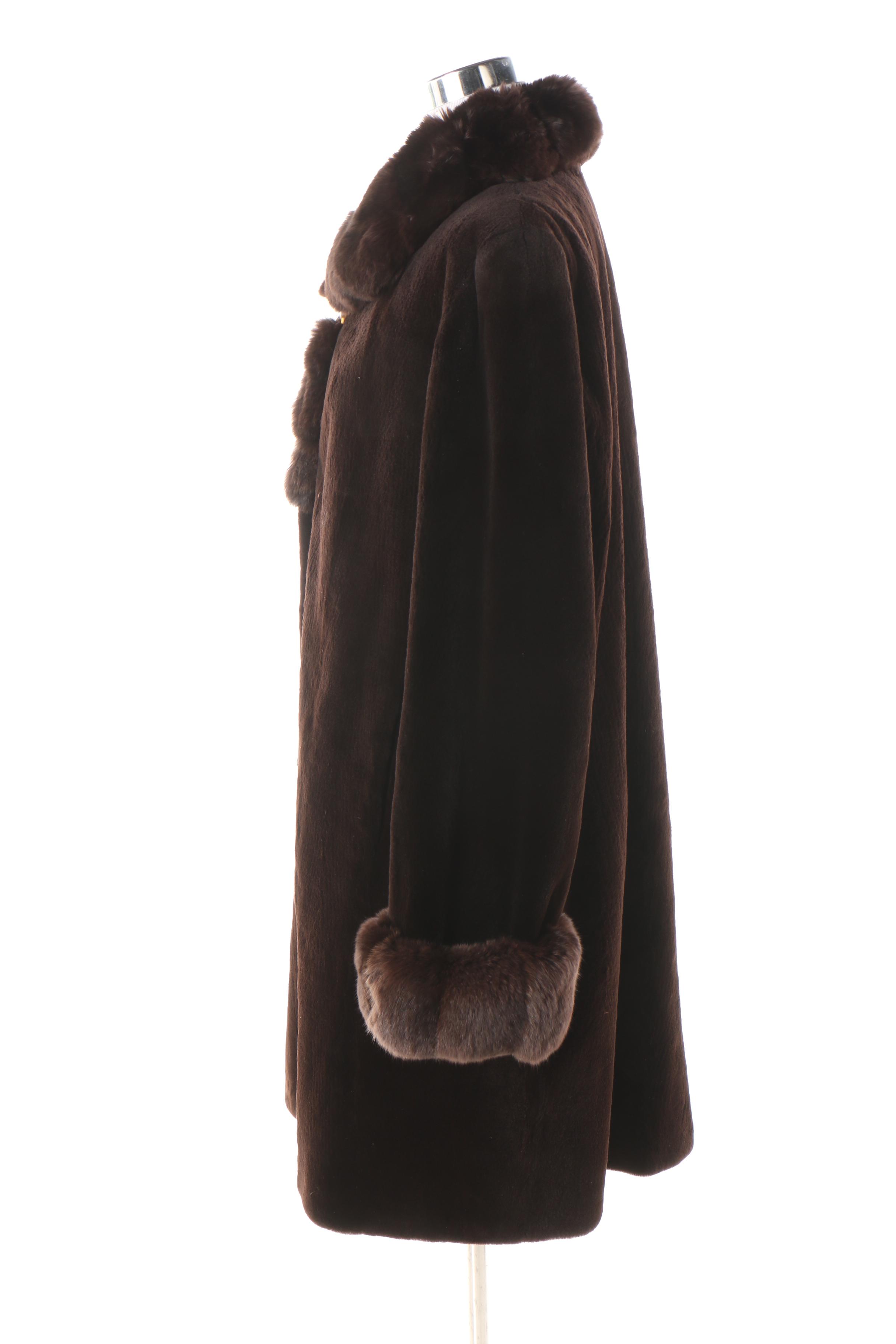 Women's Yohan Chicago Sheared Beaver Fur Coat with Dyed Rabbit Fur Trim