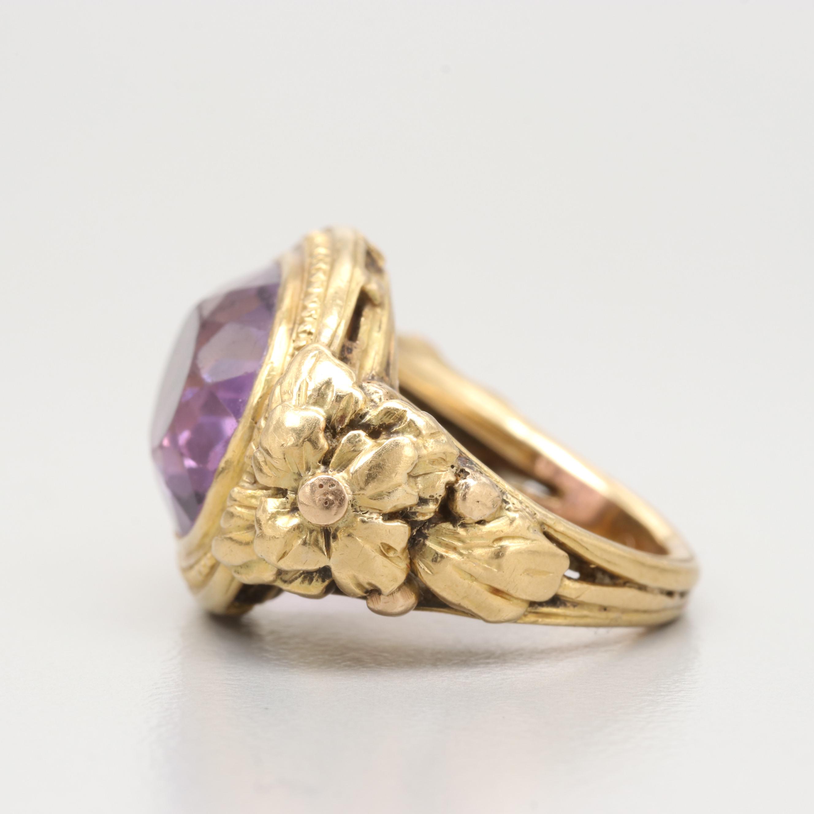 Mid Victorian 18K Yellow Gold 4.78 CT Amethyst Ring with Floral Motif
