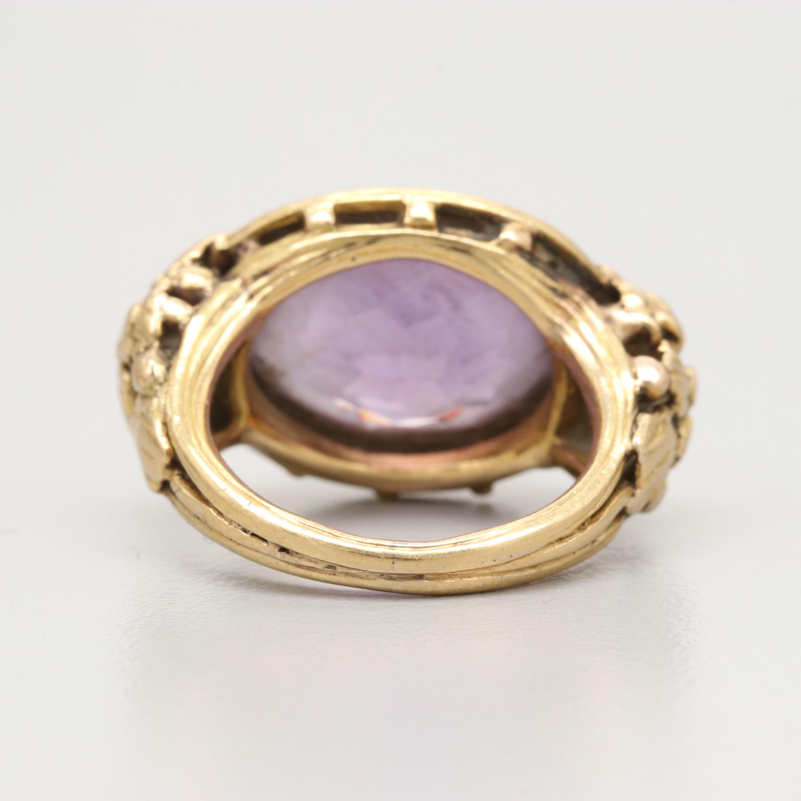 Mid Victorian 18K Yellow Gold 4.78 CT Amethyst Ring with Floral Motif