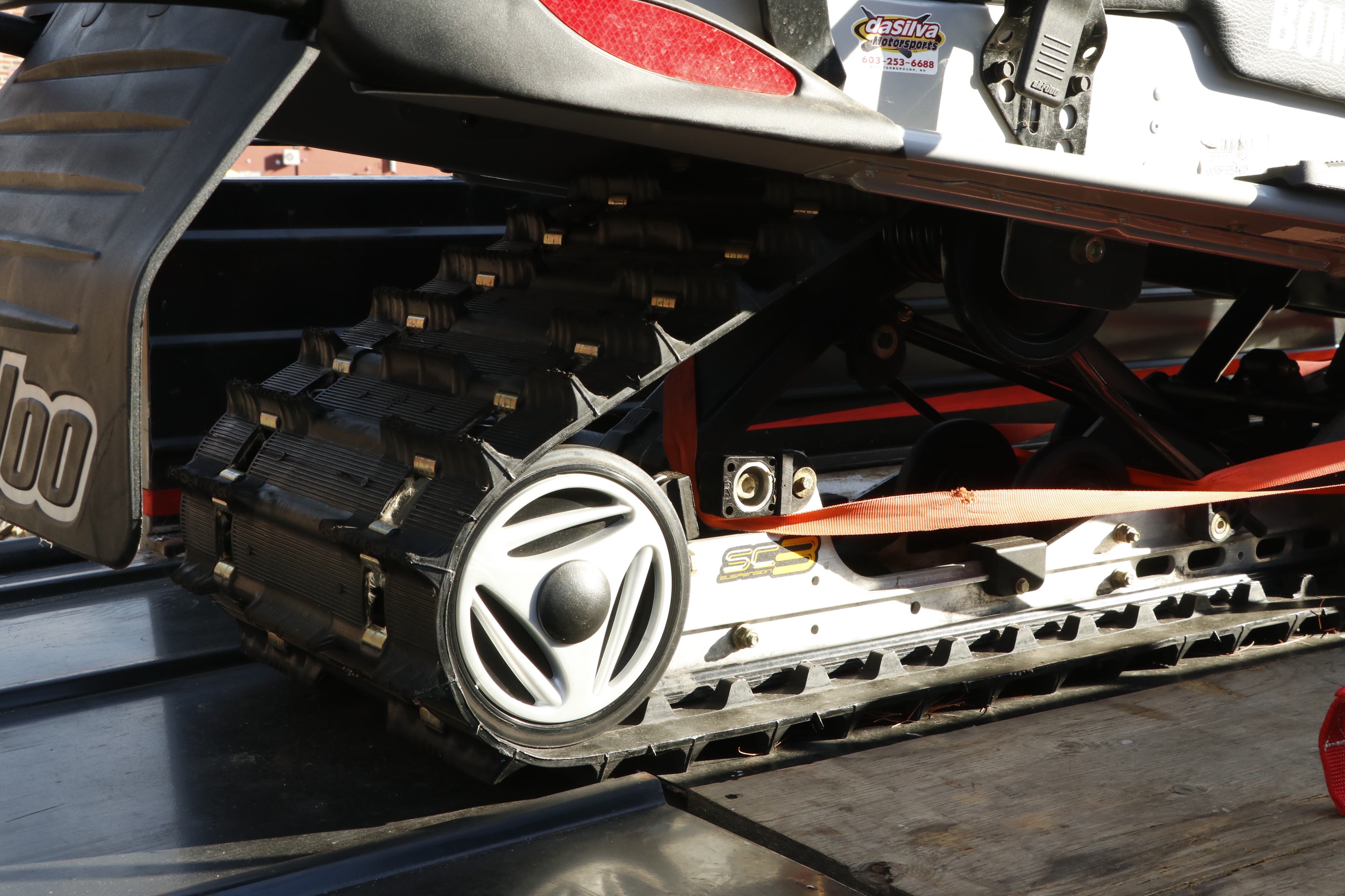 2004 Ski-Doo Legend Sport GT V1000 Snowmobile and Snowbear Utility Trailer