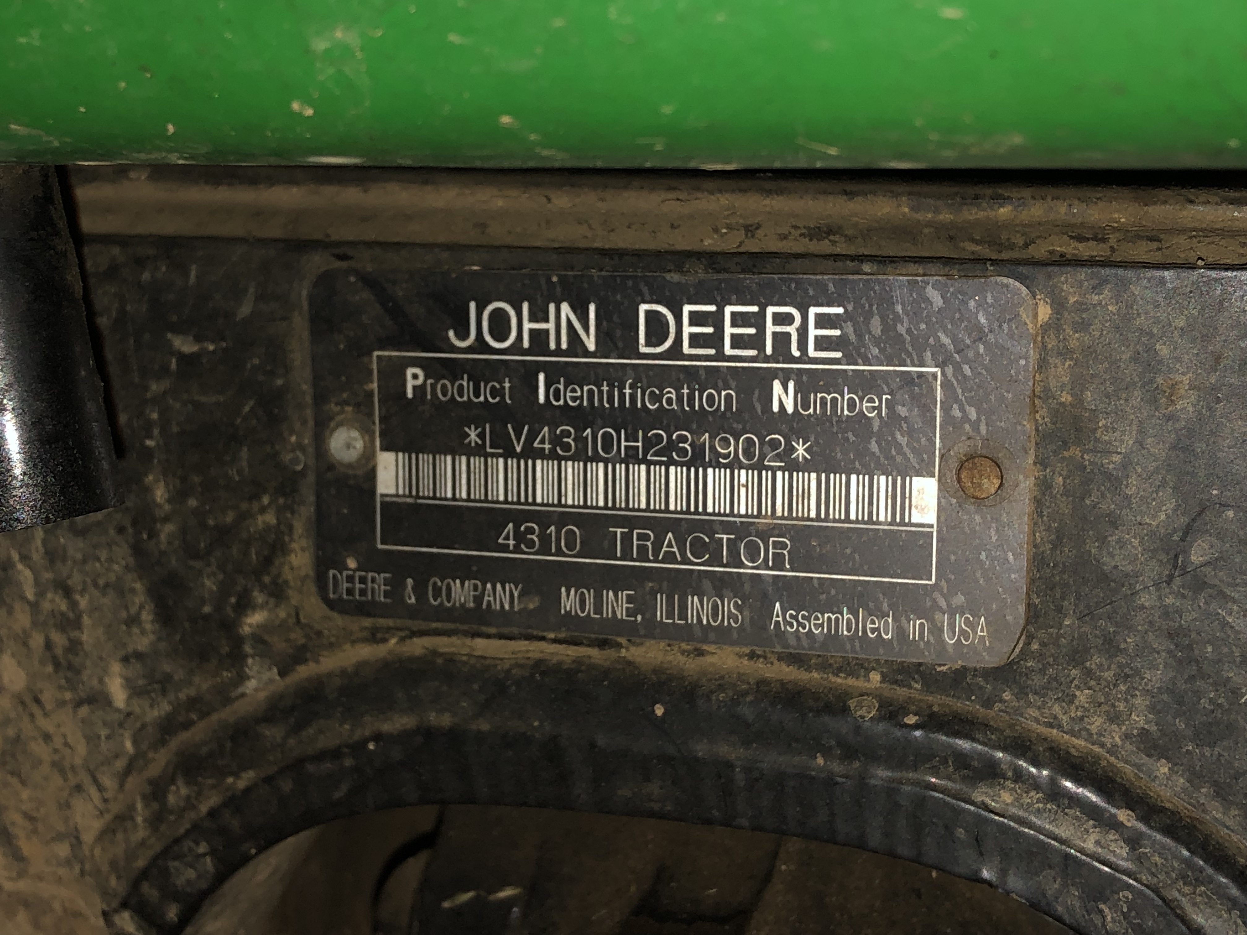 John Deere 4310 eHydro Tractor with 430 Loader Attachment