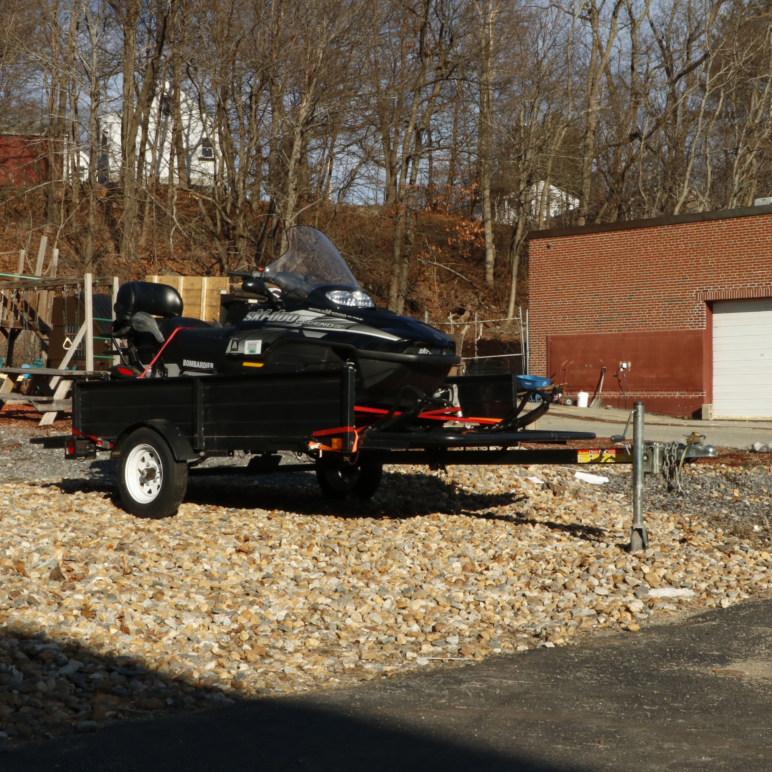 2004 Ski-Doo Legend Sport GT V1000 Snowmobile and Snowbear Utility Trailer