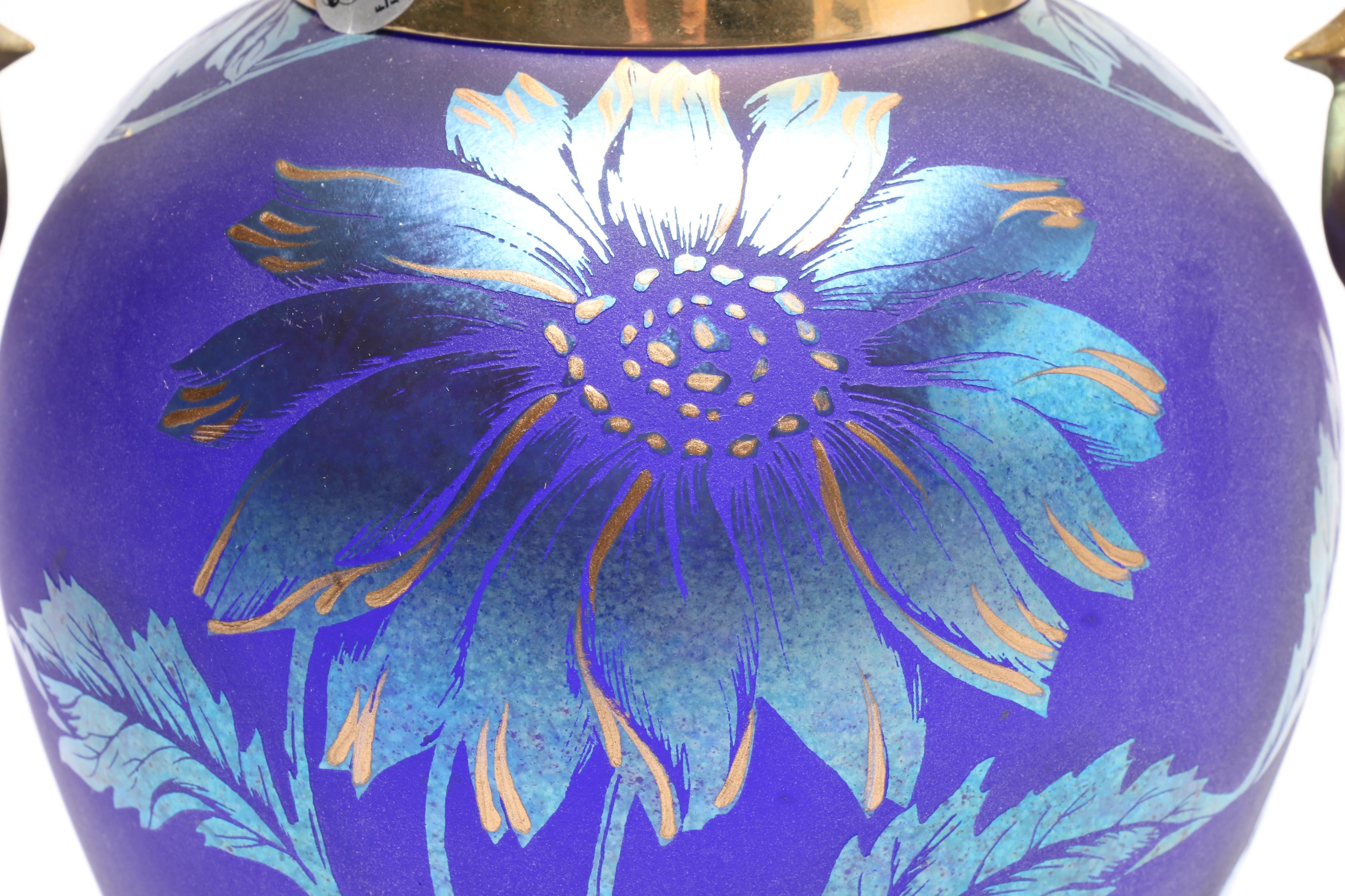 Limited Edition Fenton Favrene Daisy Vase Designed by Martha Reynolds