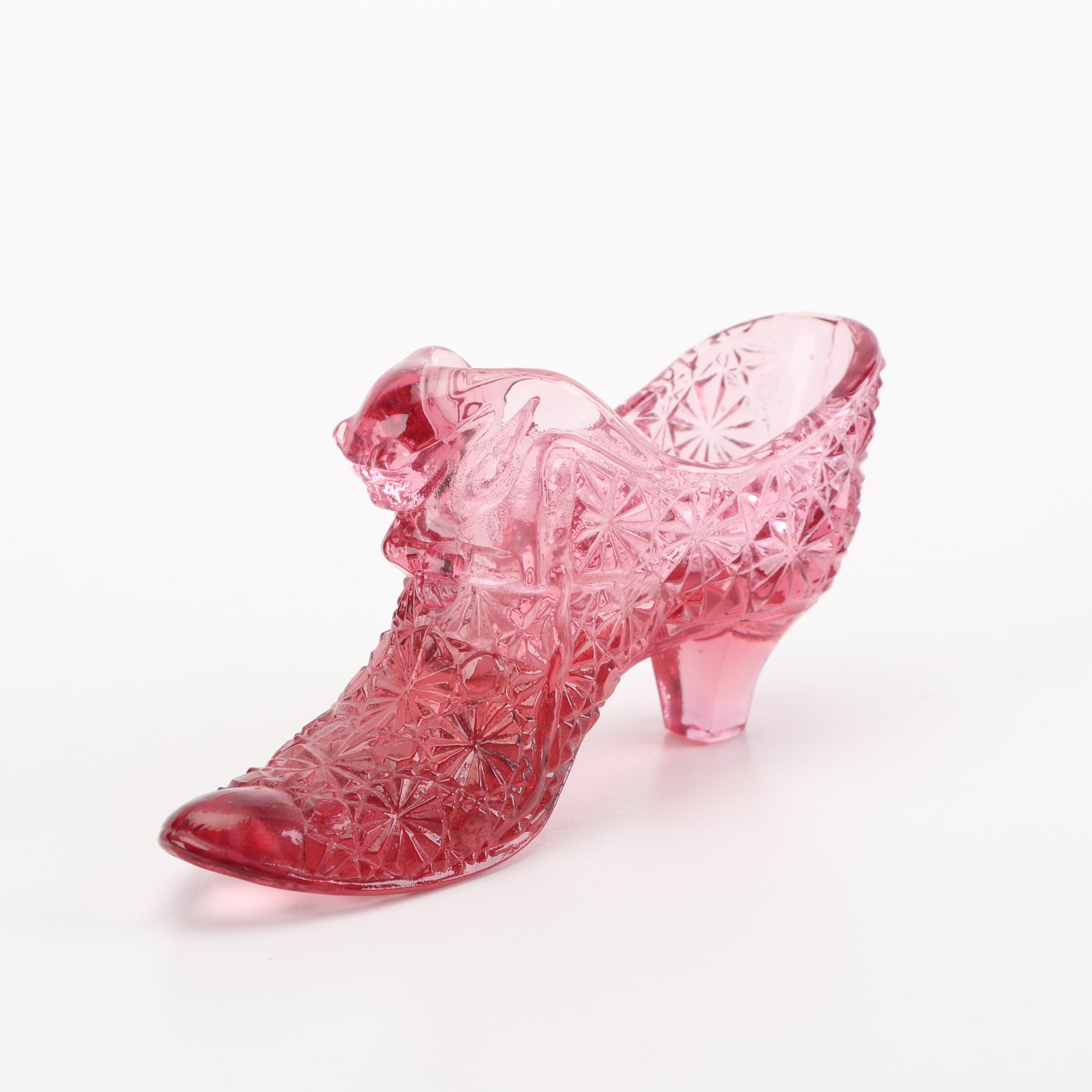 L.E. Smith "Quintec" Carnival Glass Basket and Fenton Style Glass Decor