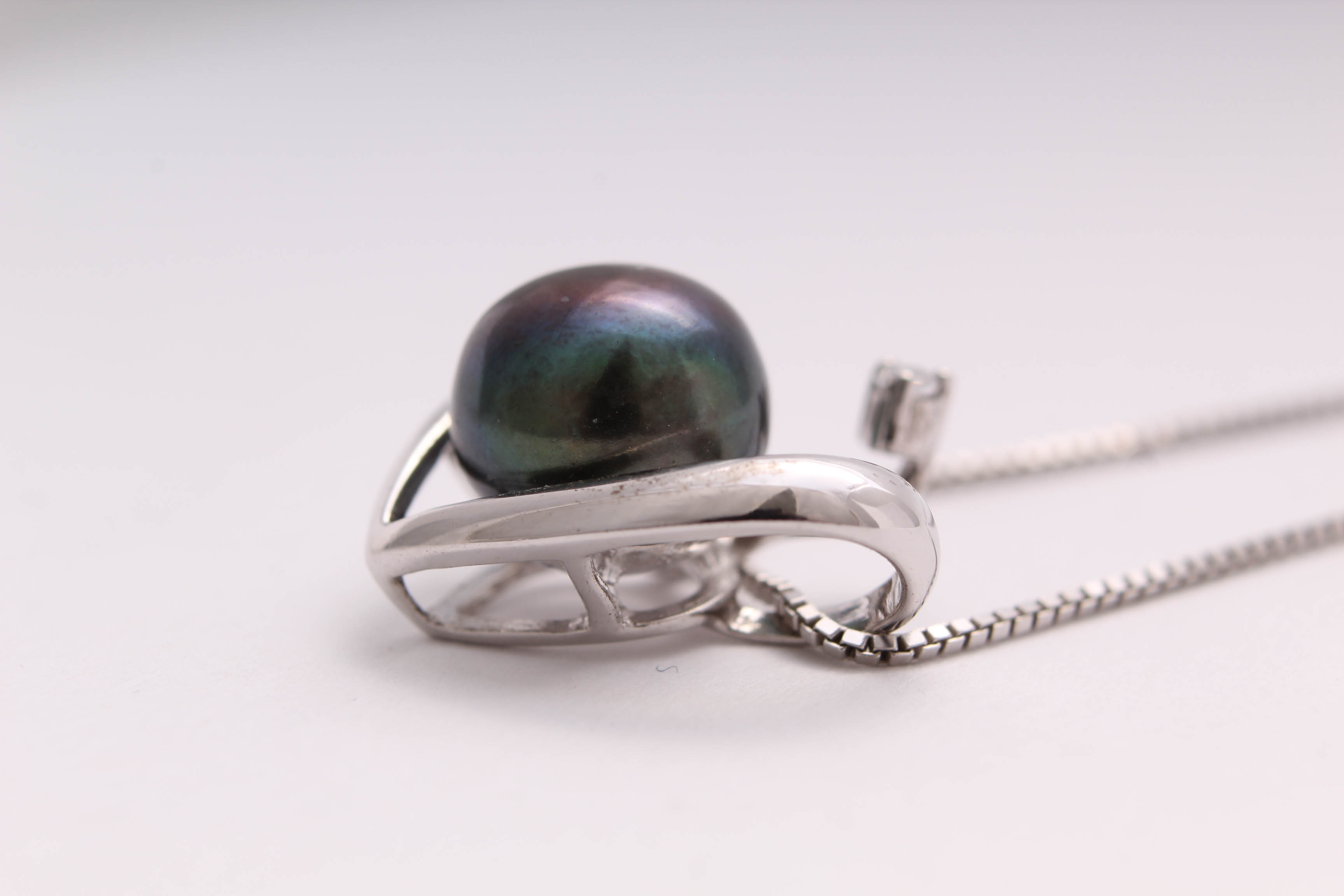 Sterling Silver Cultured Freshwater Pearl Necklace